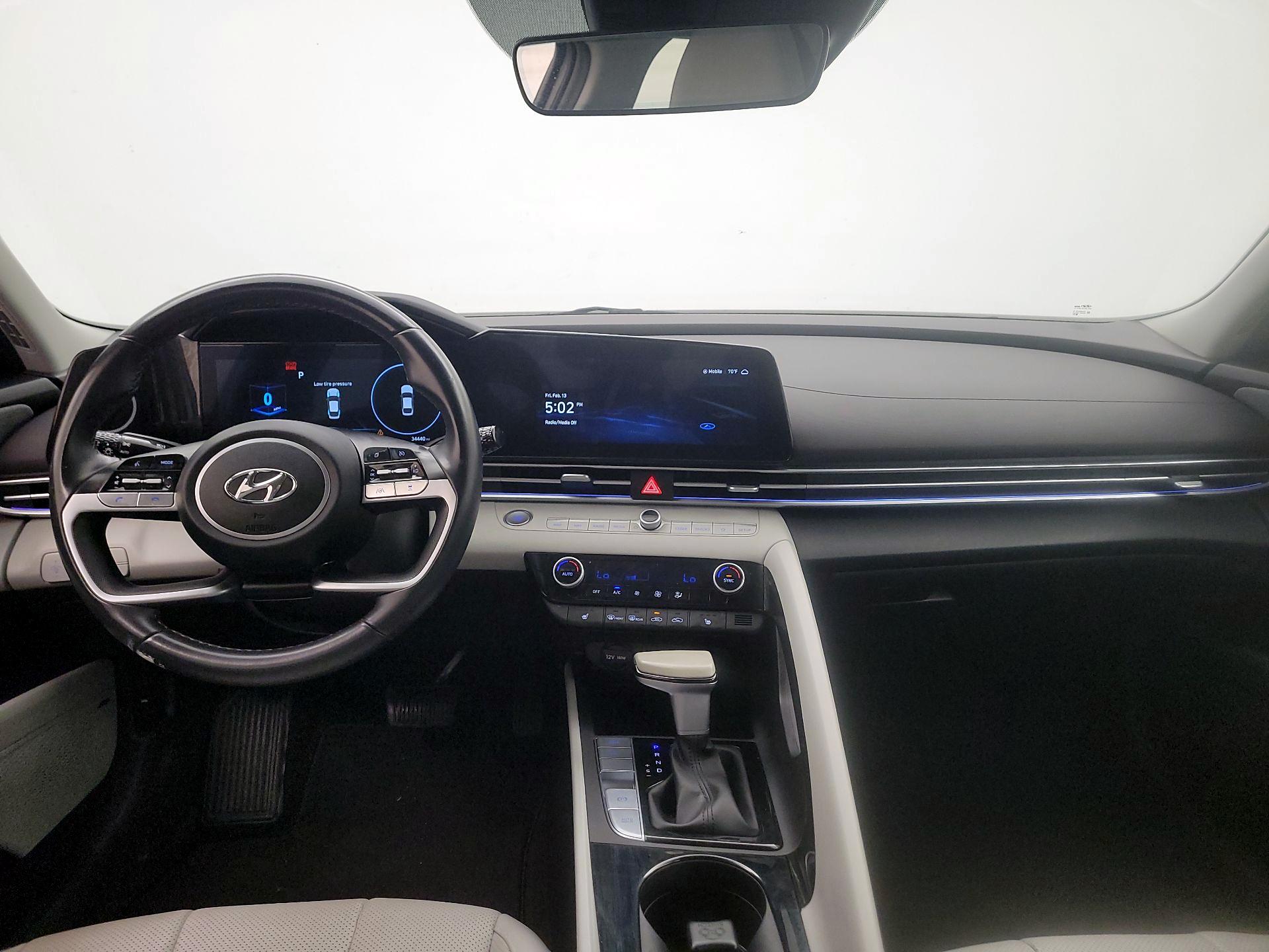 Thumbnail: 2023 Hyundai Elantra - 9