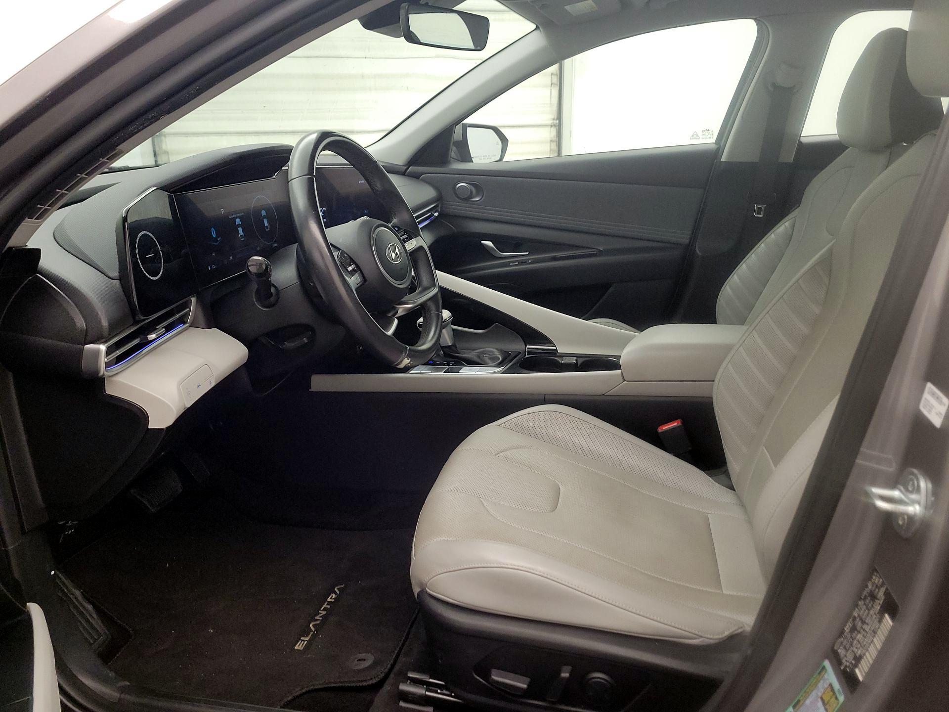 Thumbnail: 2023 Hyundai Elantra - 11