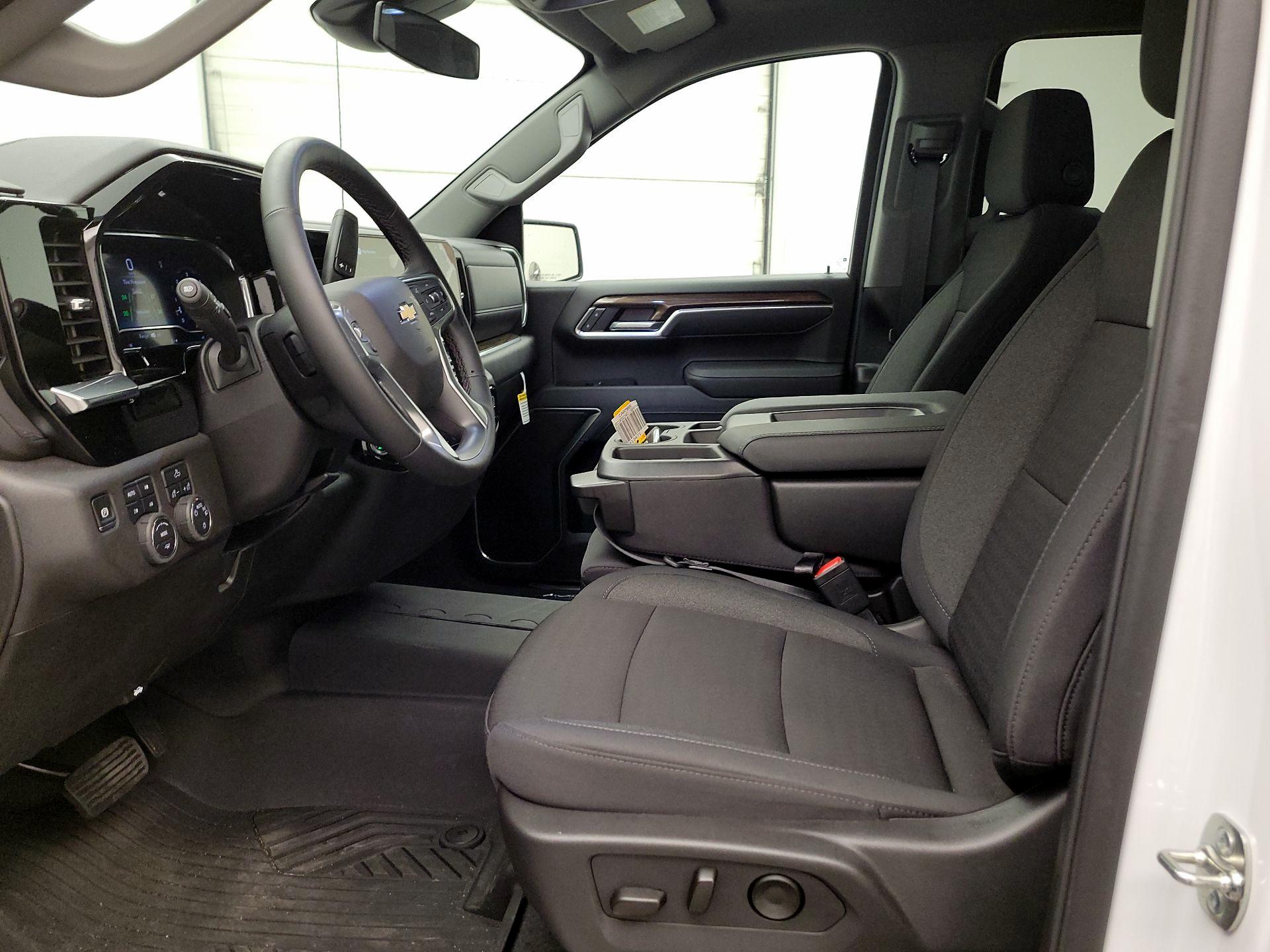 Thumbnail: 2025 Chevrolet Silverado 1500 - 11