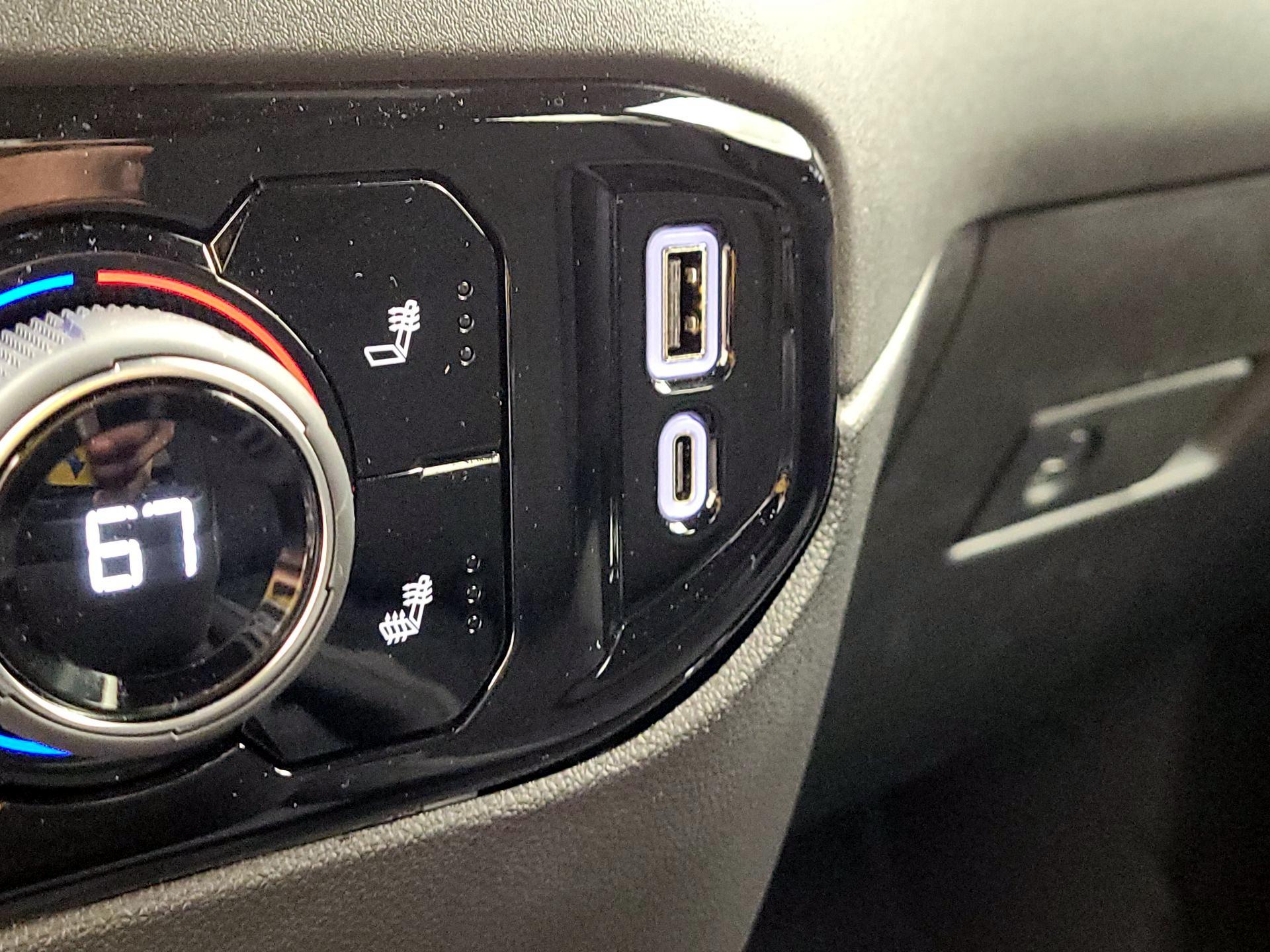 Thumbnail: 2025 Chevrolet Silverado 1500 - 18