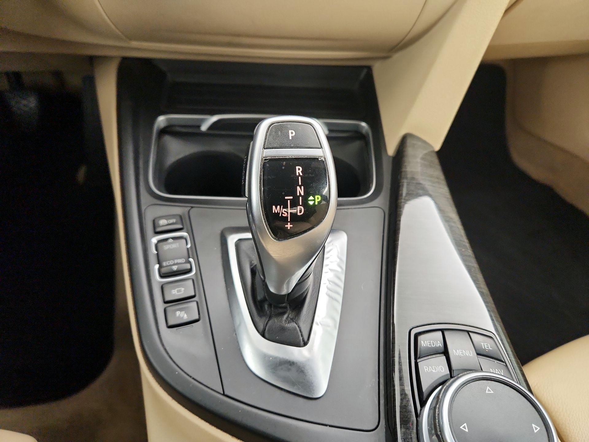 Thumbnail: 2016 BMW 4 Series - 16