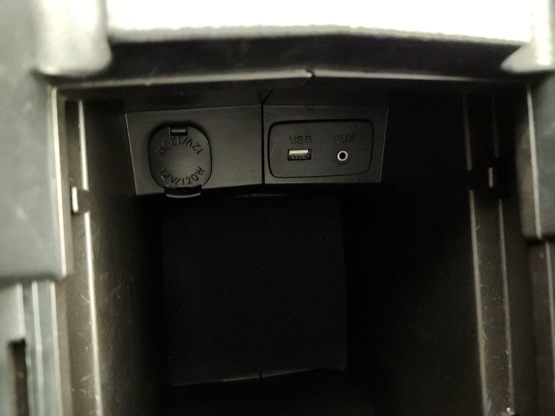 Thumbnail: 2018 Subaru Forester - 16