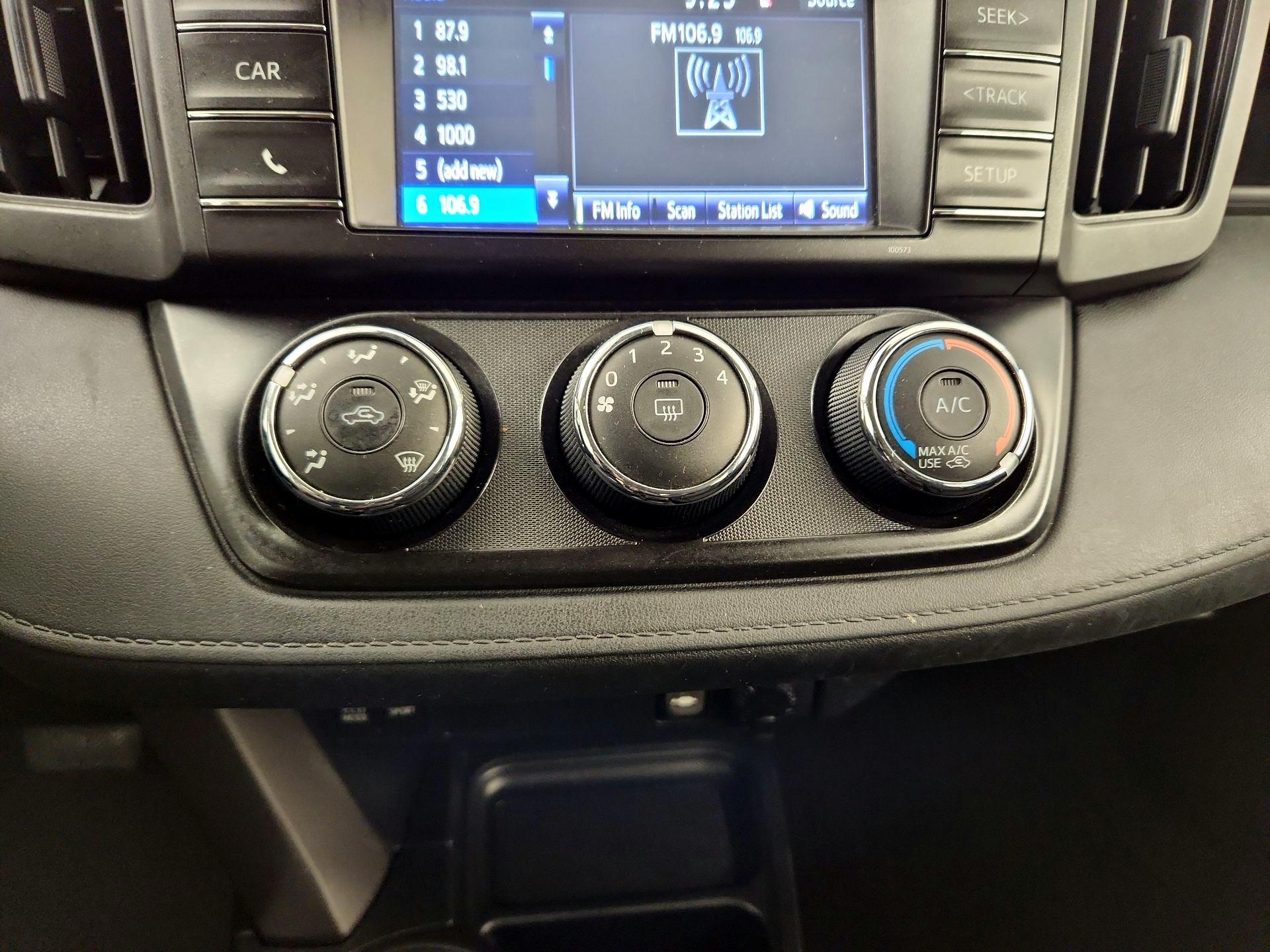 Thumbnail: 2017 Toyota RAV4 - 14