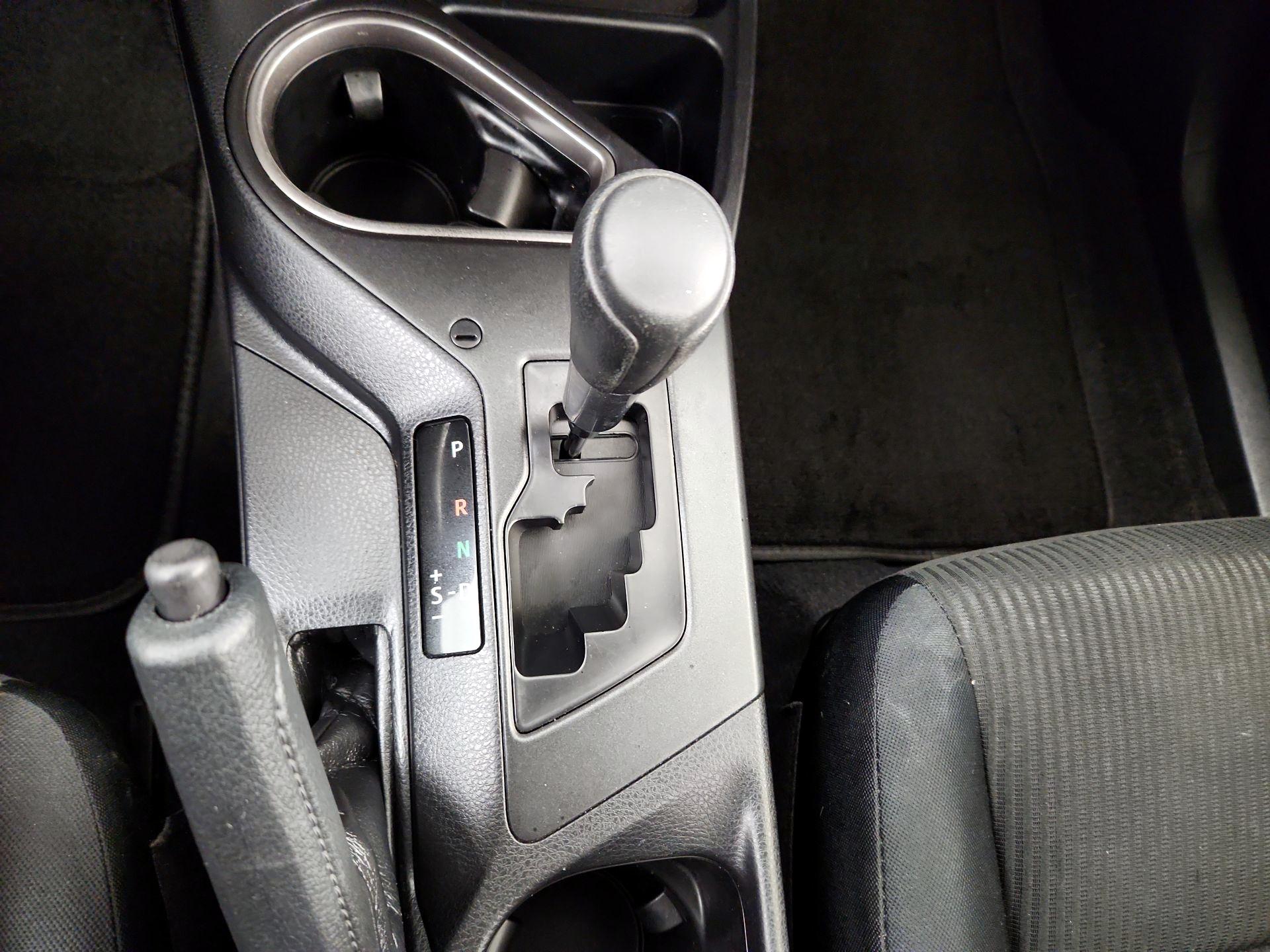 Thumbnail: 2017 Toyota RAV4 - 15