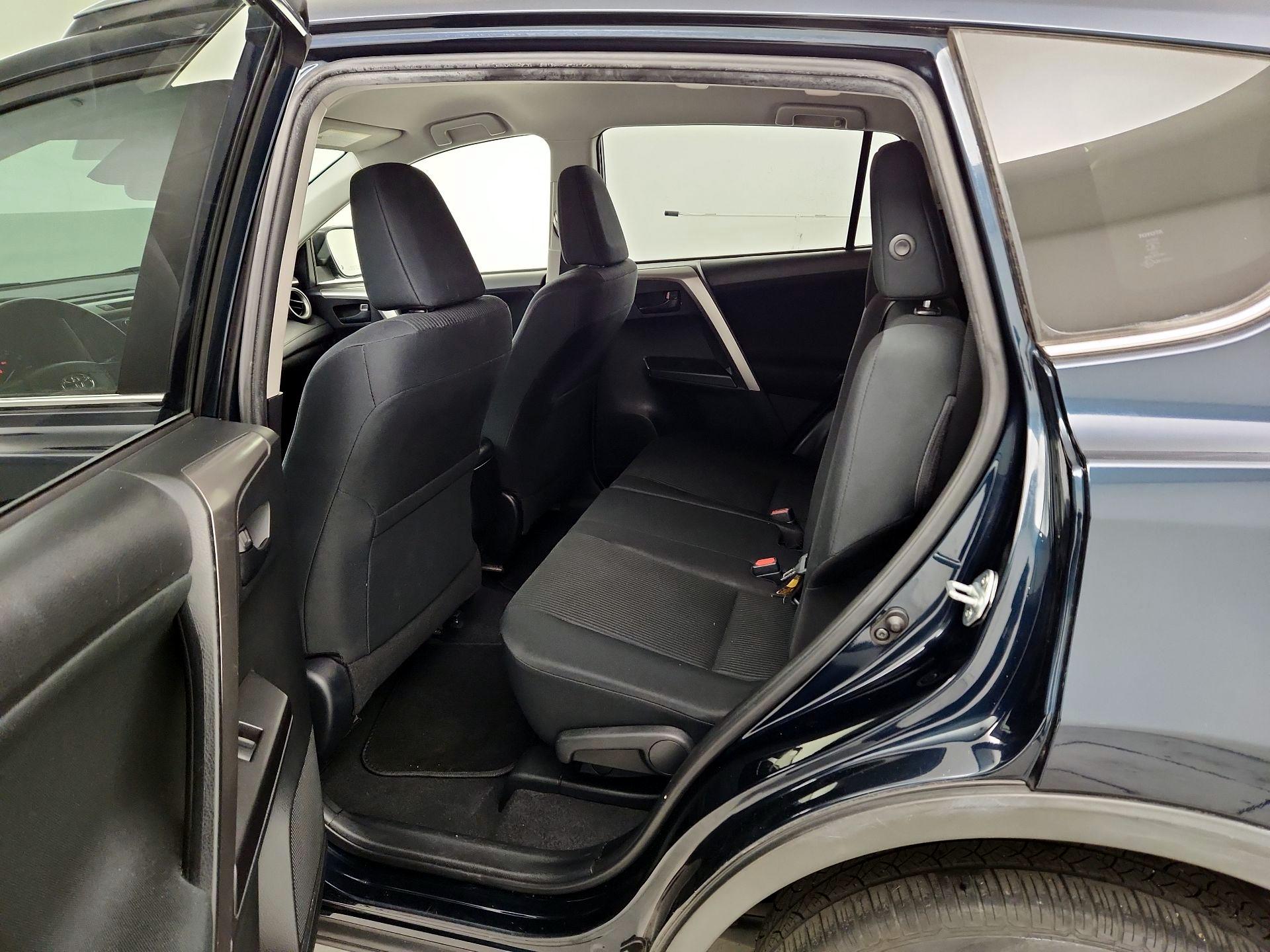 Thumbnail: 2017 Toyota RAV4 - 17