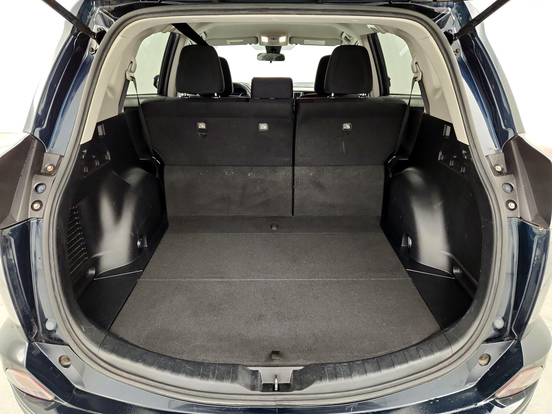 Thumbnail: 2017 Toyota RAV4 - 18