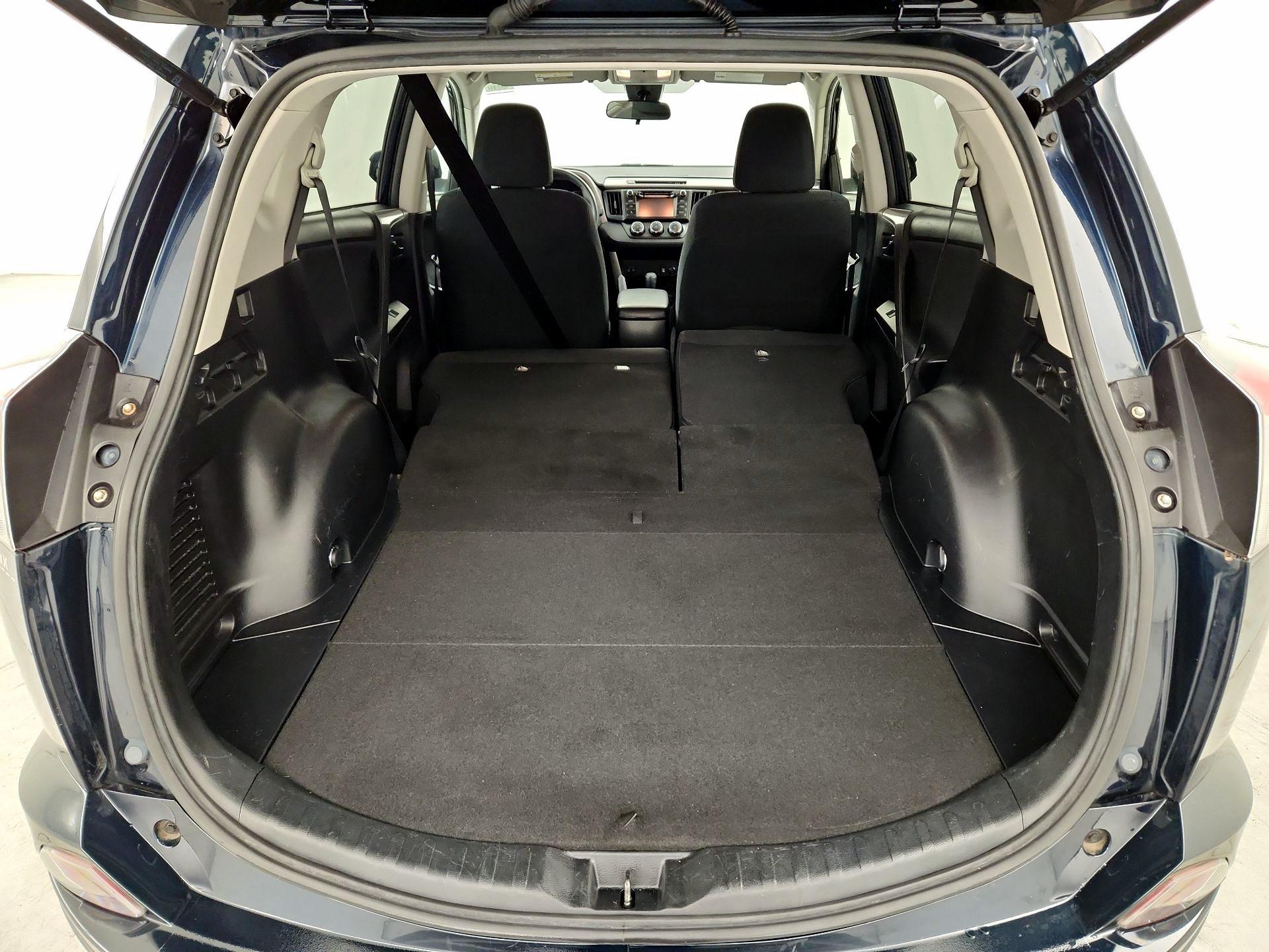 Thumbnail: 2017 Toyota RAV4 - 19