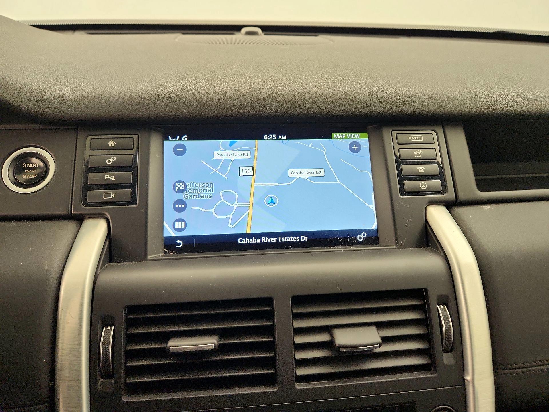 Thumbnail: 2016 Land Rover Discovery Sport - 14