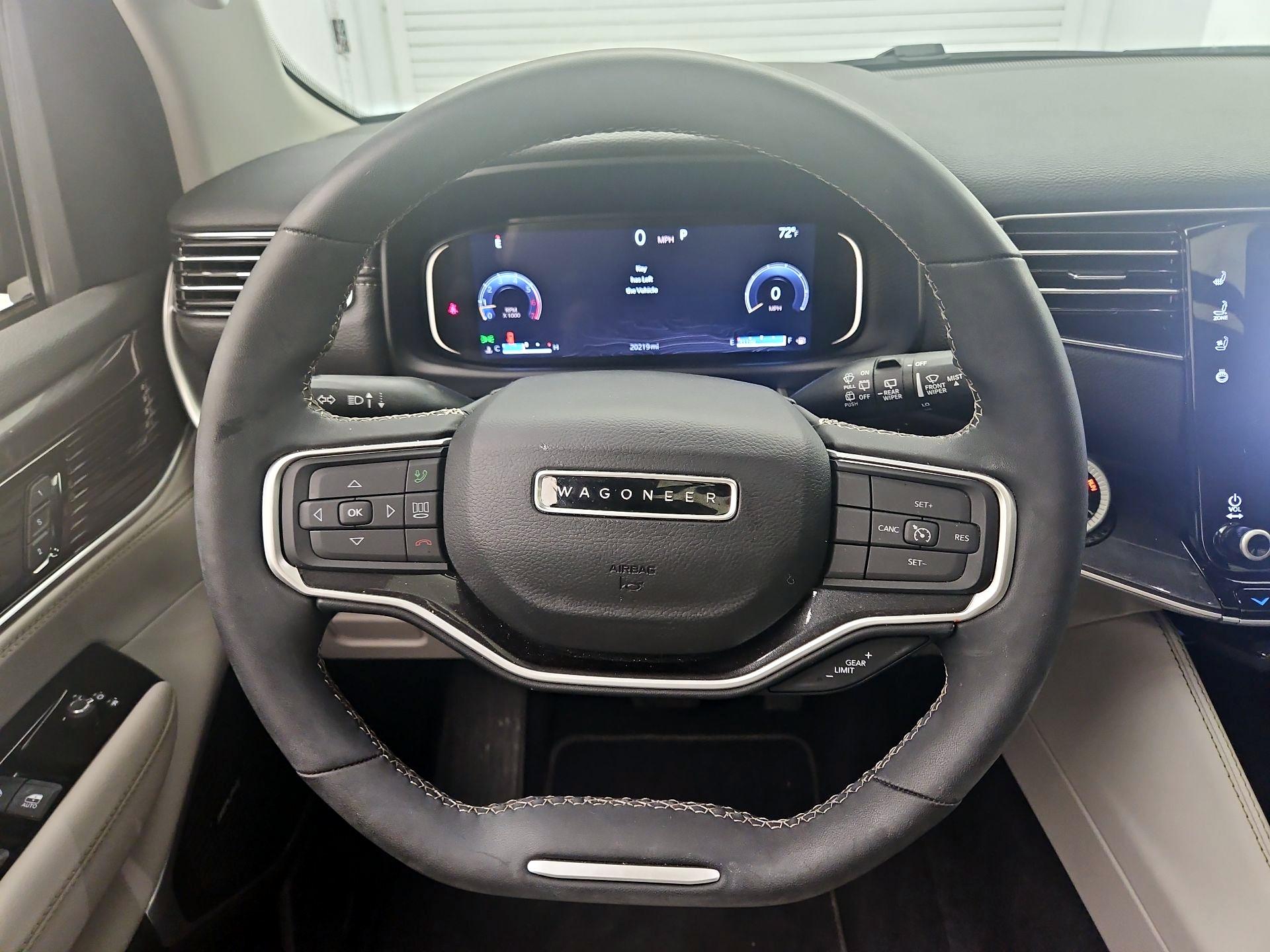 Thumbnail: 2024 Jeep Wagoneer - 10