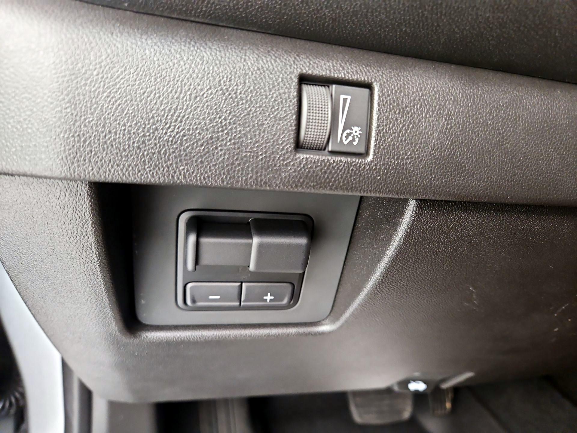 Thumbnail: 2025 Chevrolet Colorado - 13