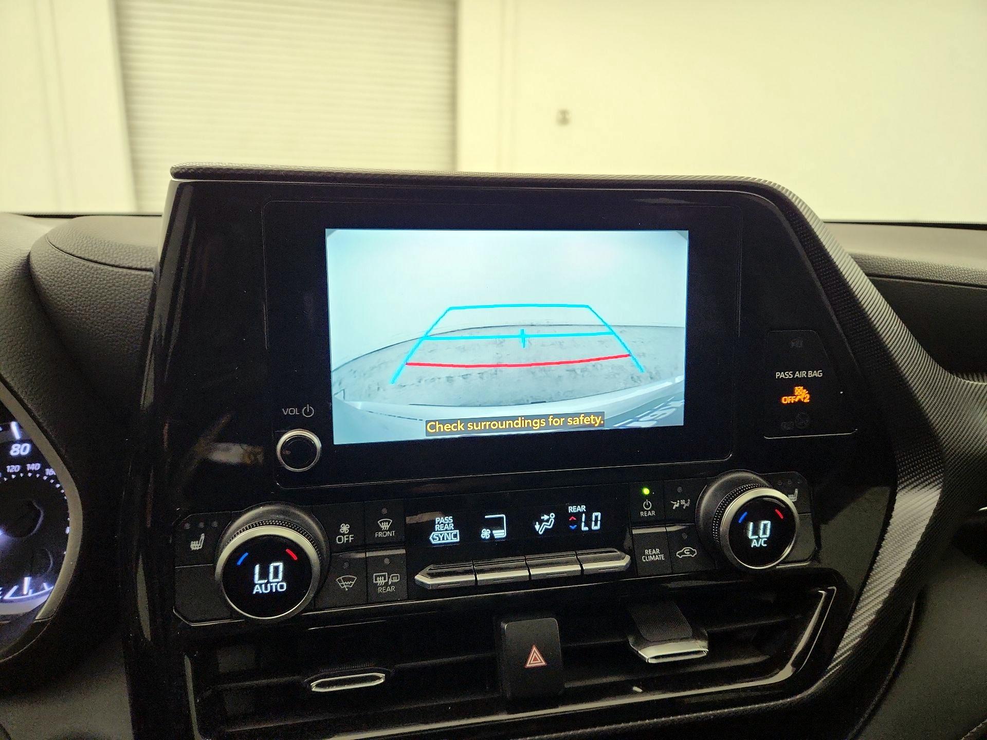 Thumbnail: 2024 Toyota Highlander - 12