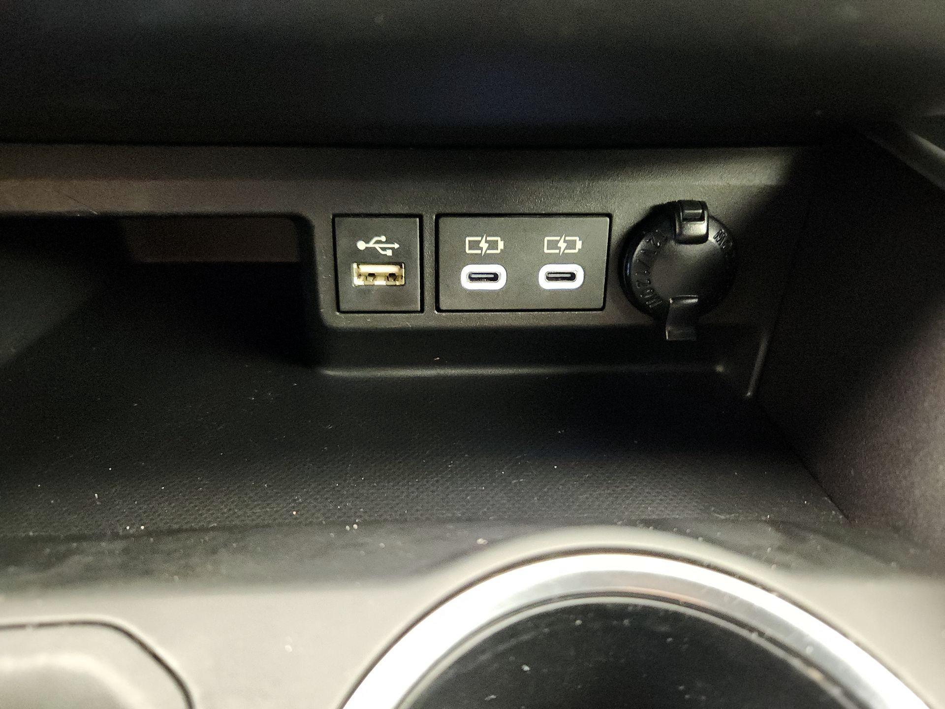 Thumbnail: 2024 Toyota Highlander - 16