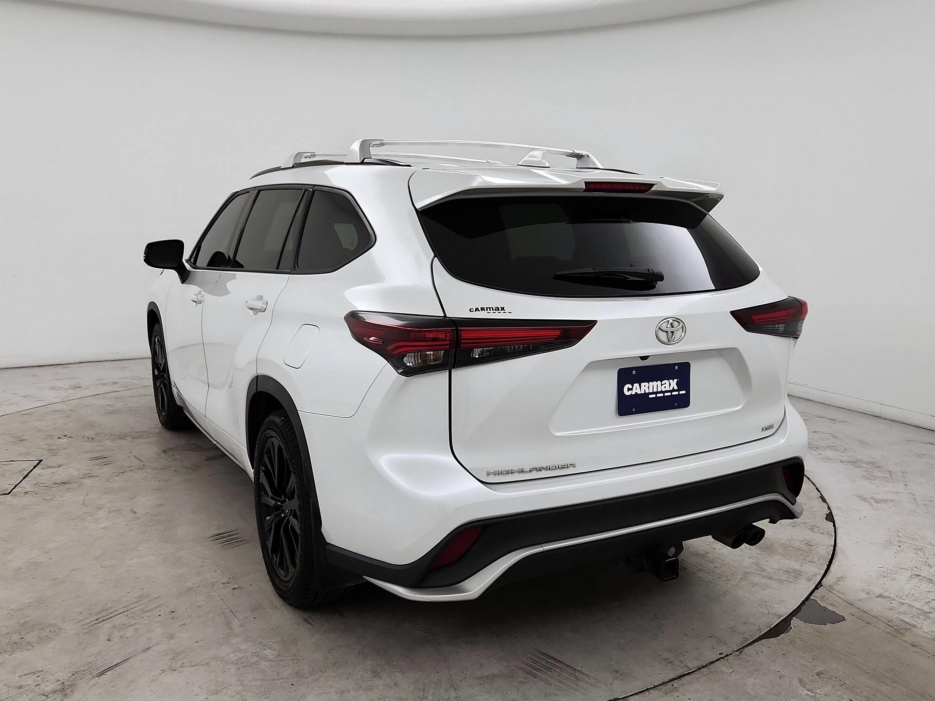 Thumbnail: 2024 Toyota Highlander - 7