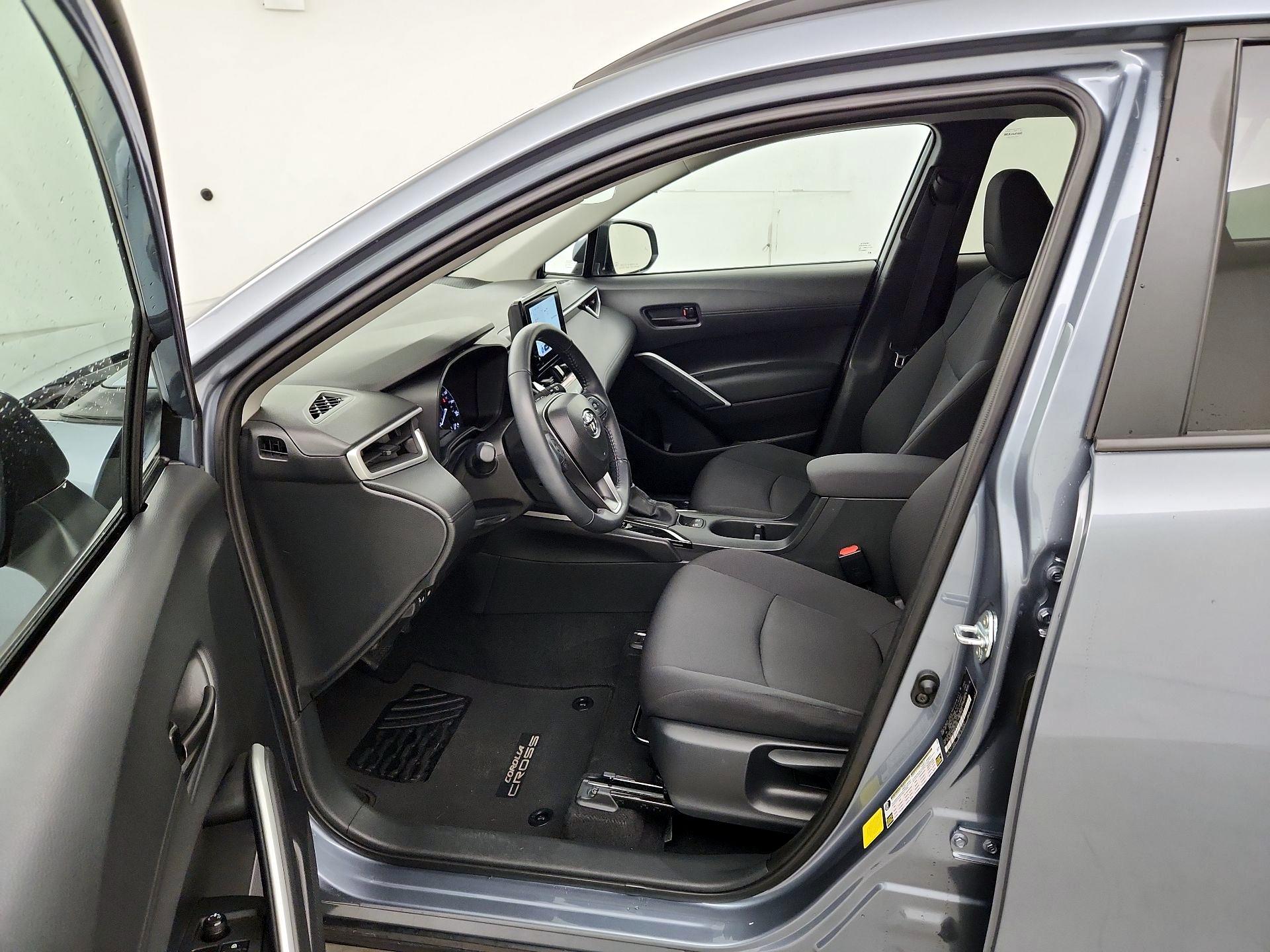 Thumbnail: 2024 Toyota Corolla Cross - 9