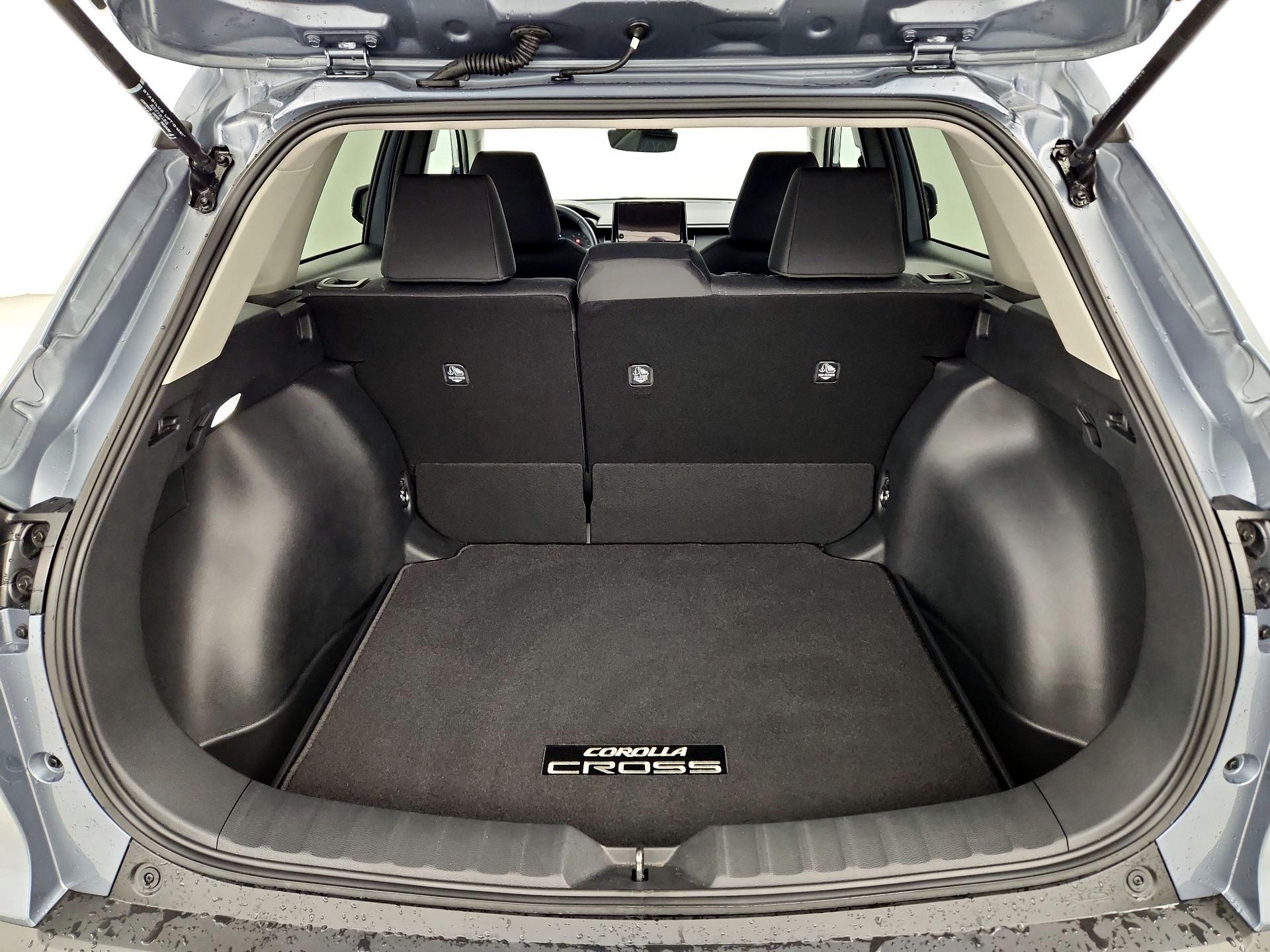 Thumbnail: 2024 Toyota Corolla Cross - 18