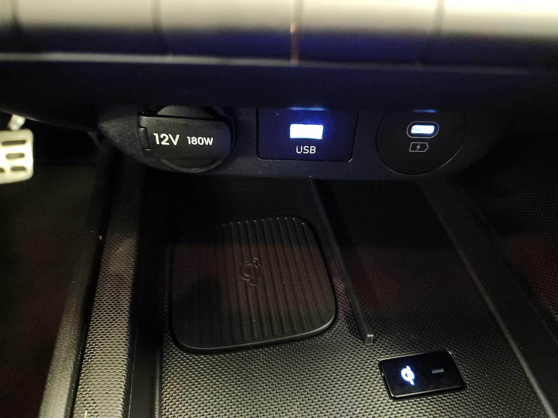 Thumbnail: 2025 Hyundai Elantra - 16