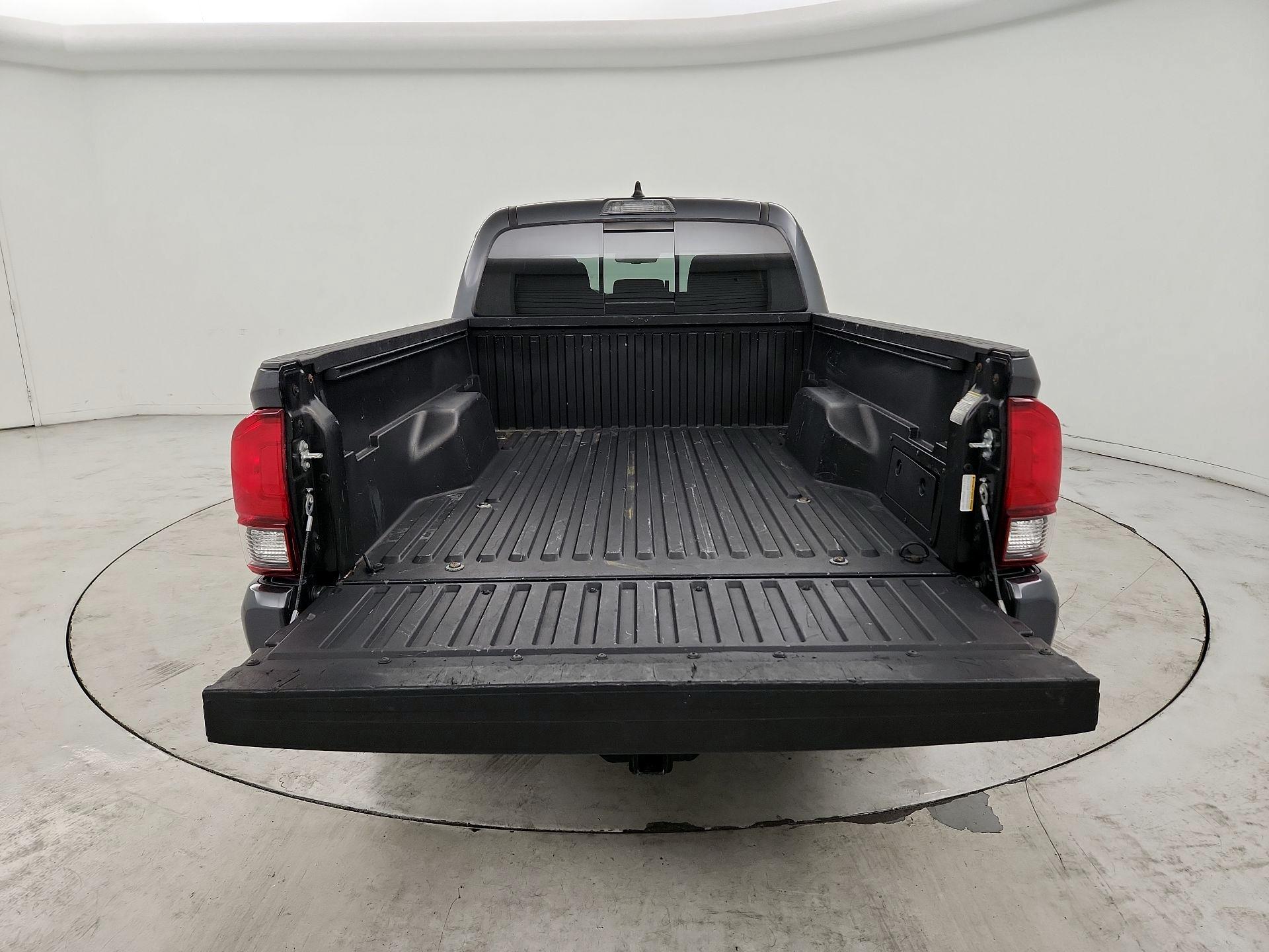 Thumbnail: 2022 Toyota Tacoma - 20