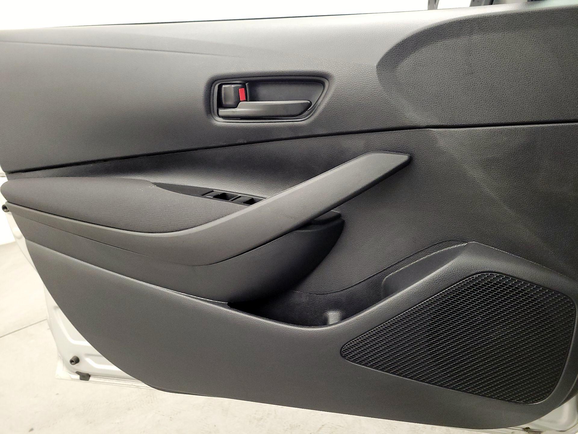 Thumbnail: 2025 Toyota Corolla - 12