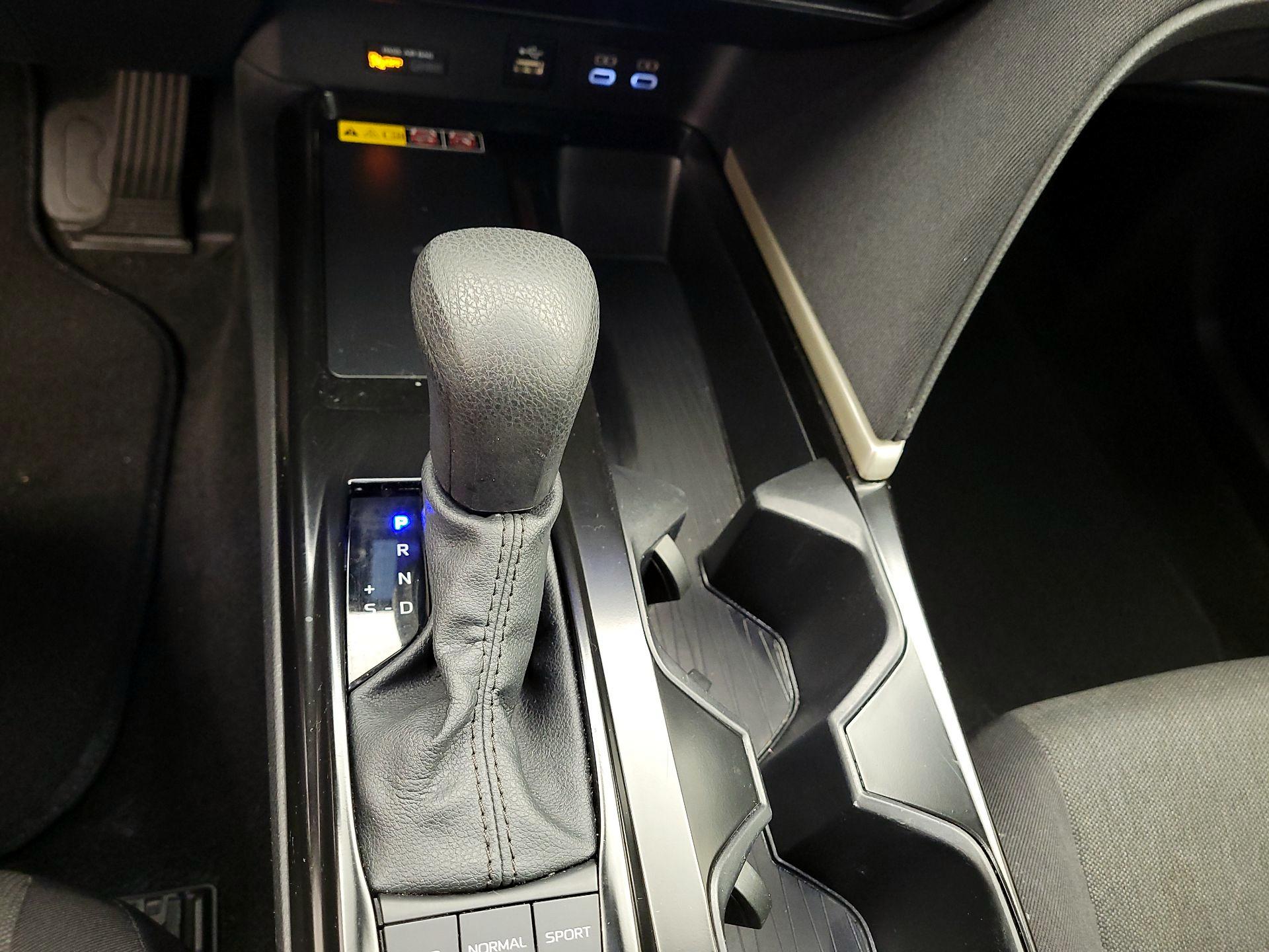 Thumbnail: 2025 Toyota Camry - 15