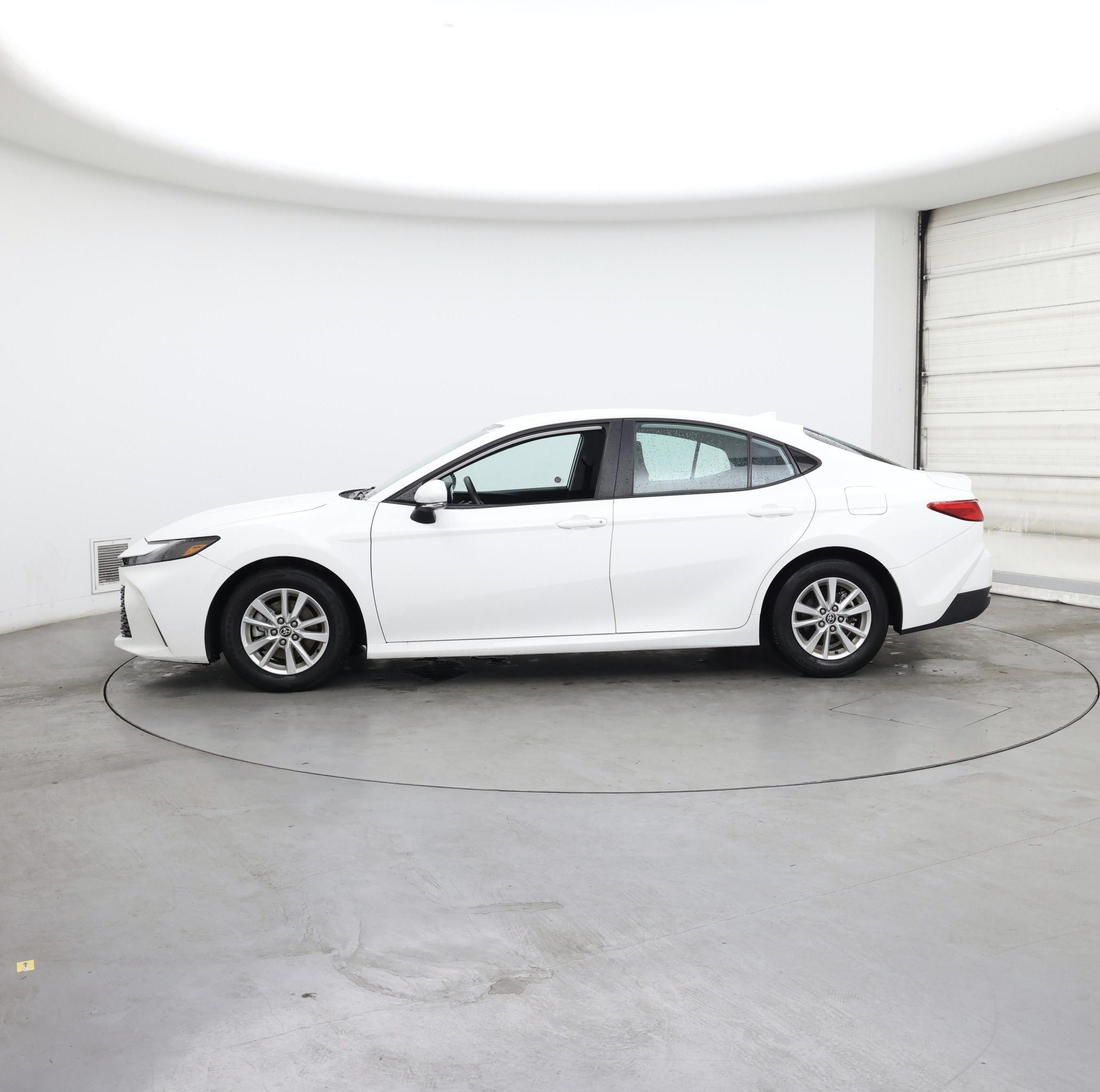 Thumbnail: 2025 Toyota Camry - 3