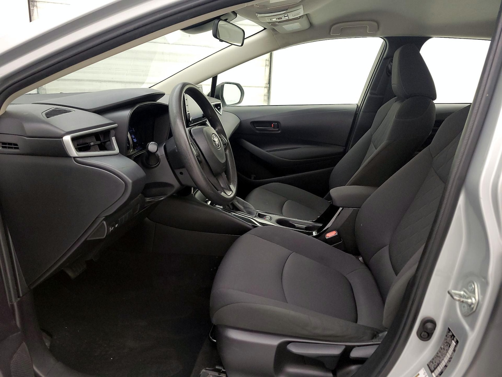 2022 Toyota Corolla LE - Photo 12