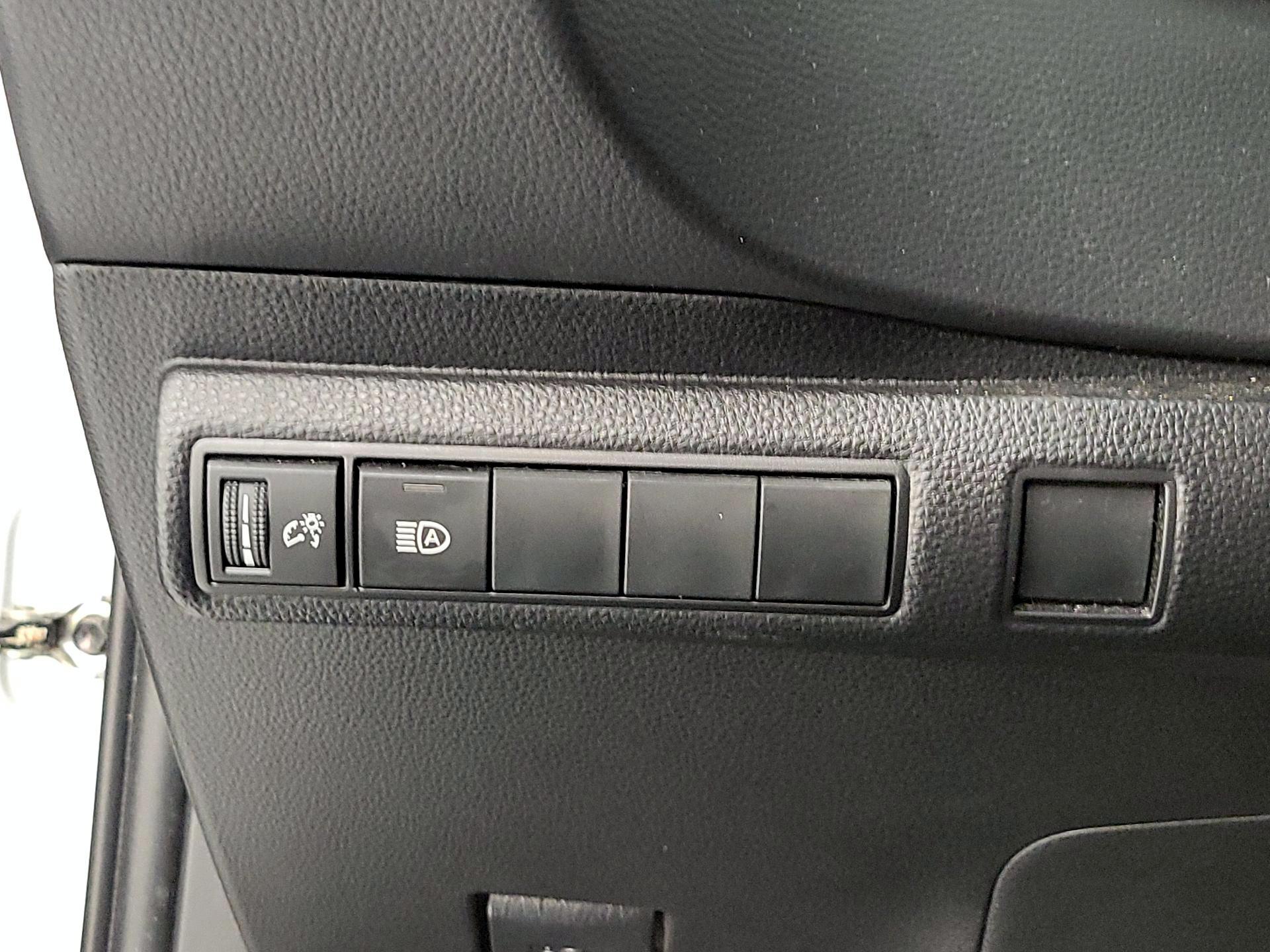 Thumbnail: 2022 Toyota Corolla - 13