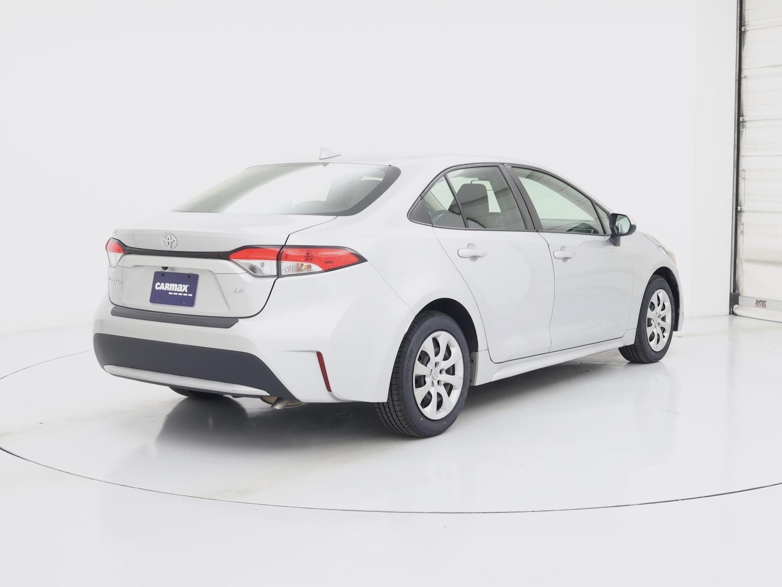 2022 Toyota Corolla LE - Photo 9