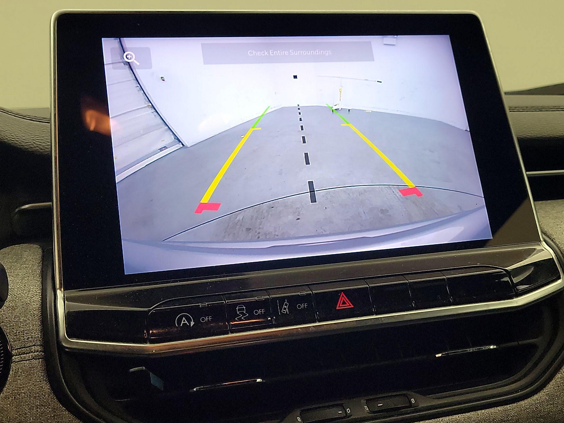 Thumbnail: 2023 Jeep Compass - 14