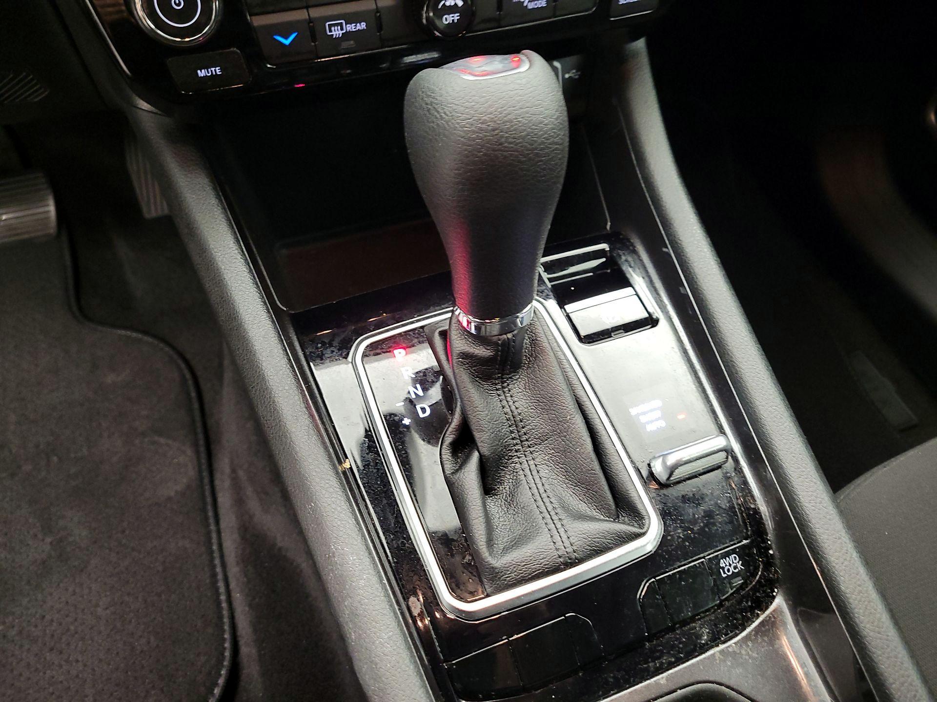 Thumbnail: 2023 Jeep Compass - 17