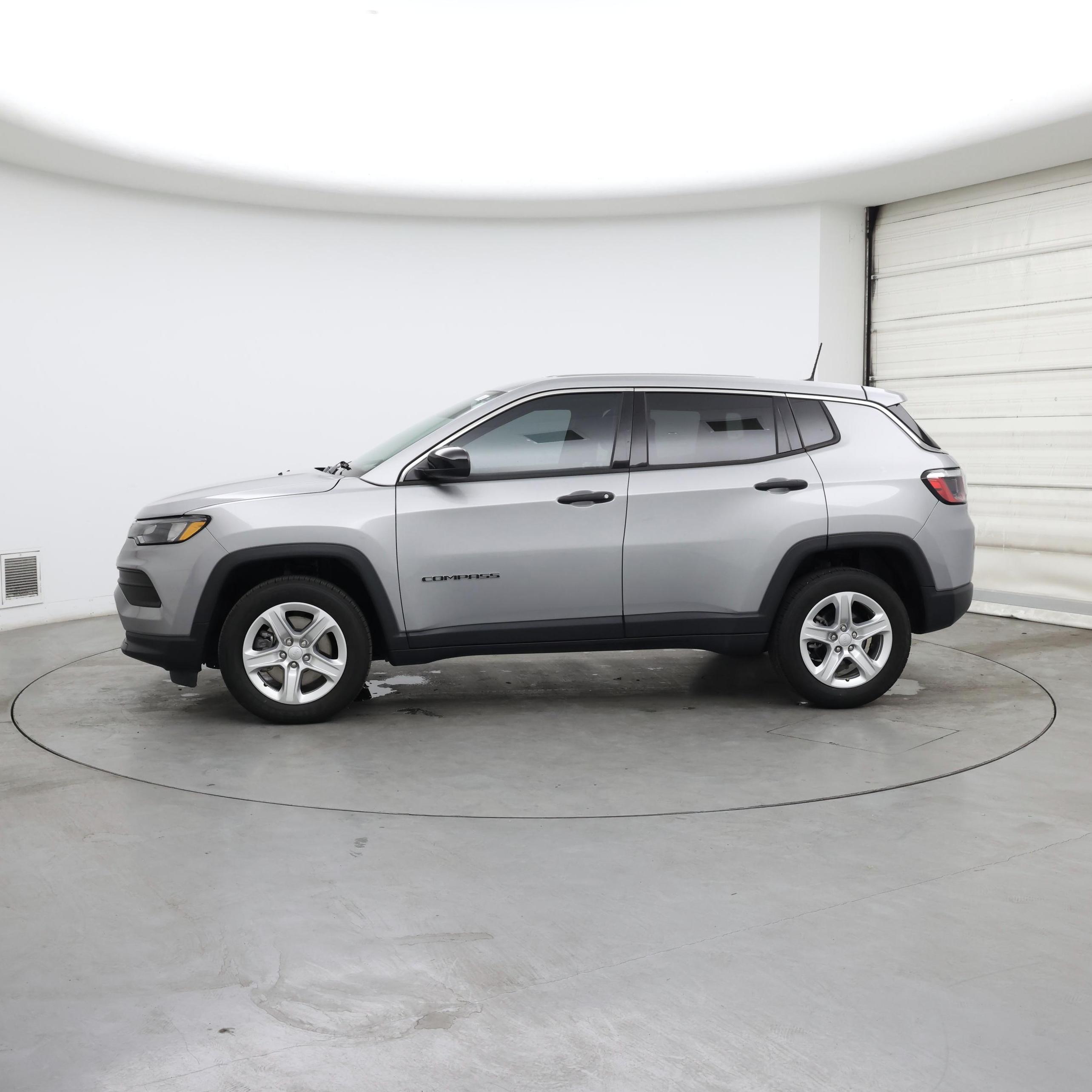 Thumbnail: 2023 Jeep Compass - 3