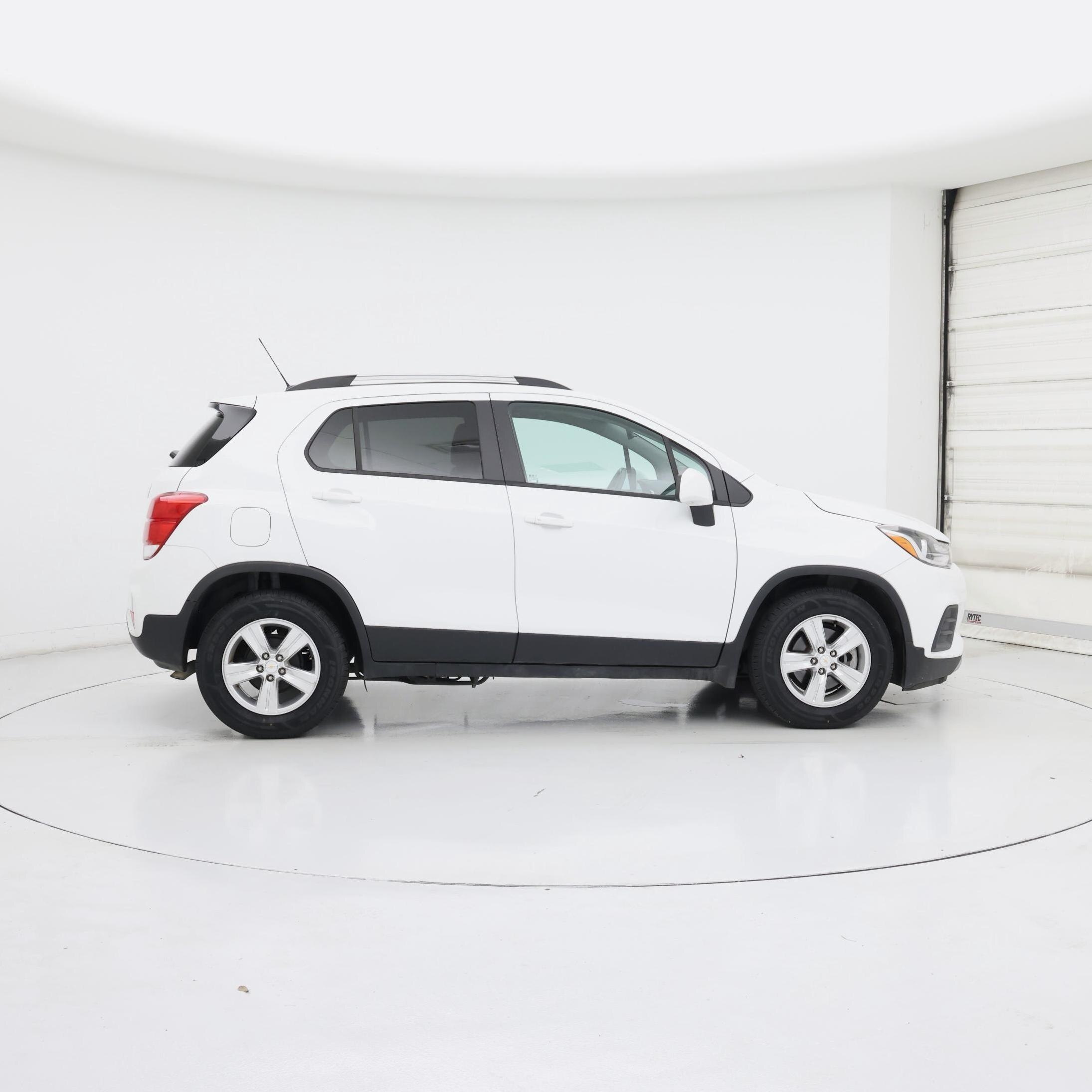 Thumbnail: 2022 Chevrolet Trax - 7