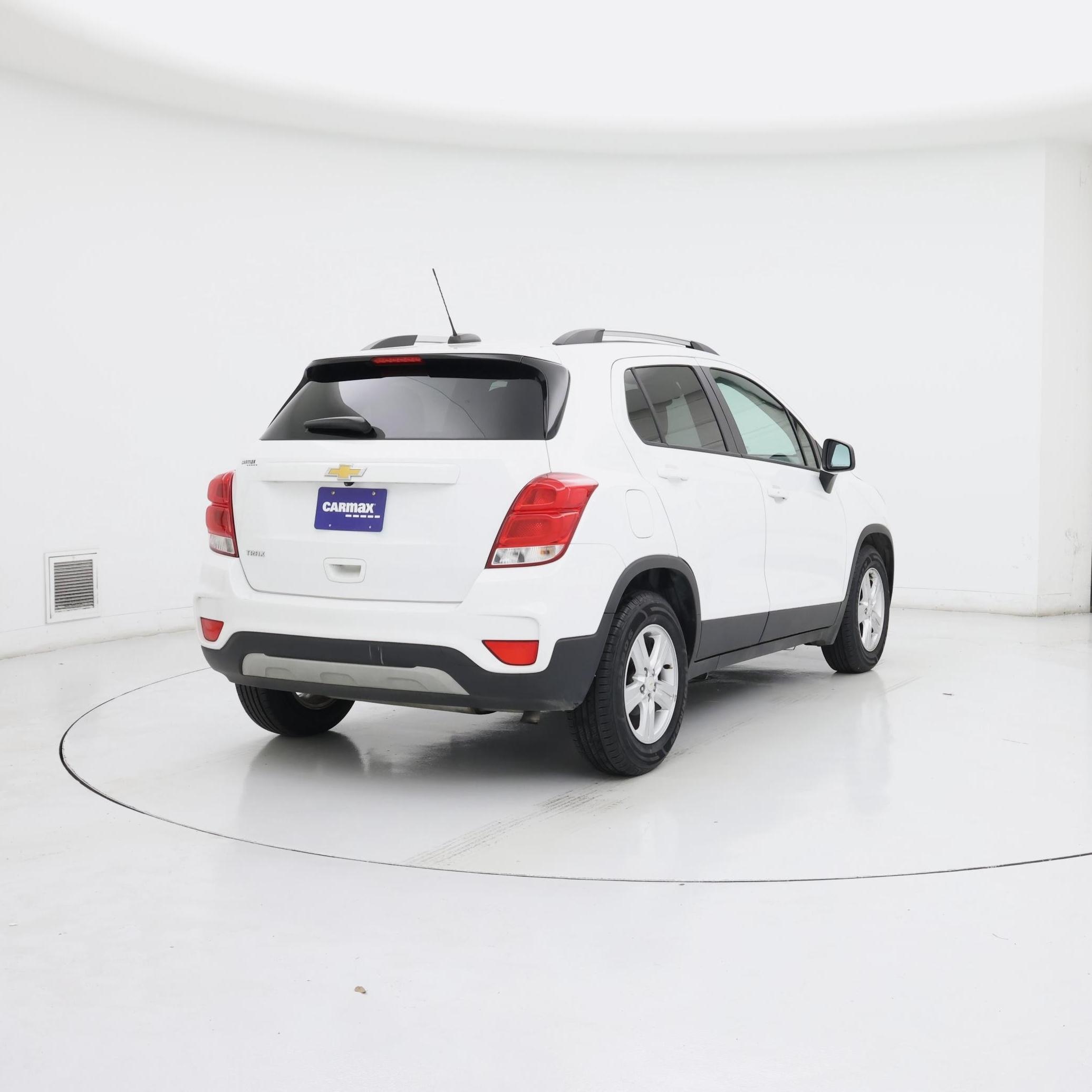 Thumbnail: 2022 Chevrolet Trax - 8