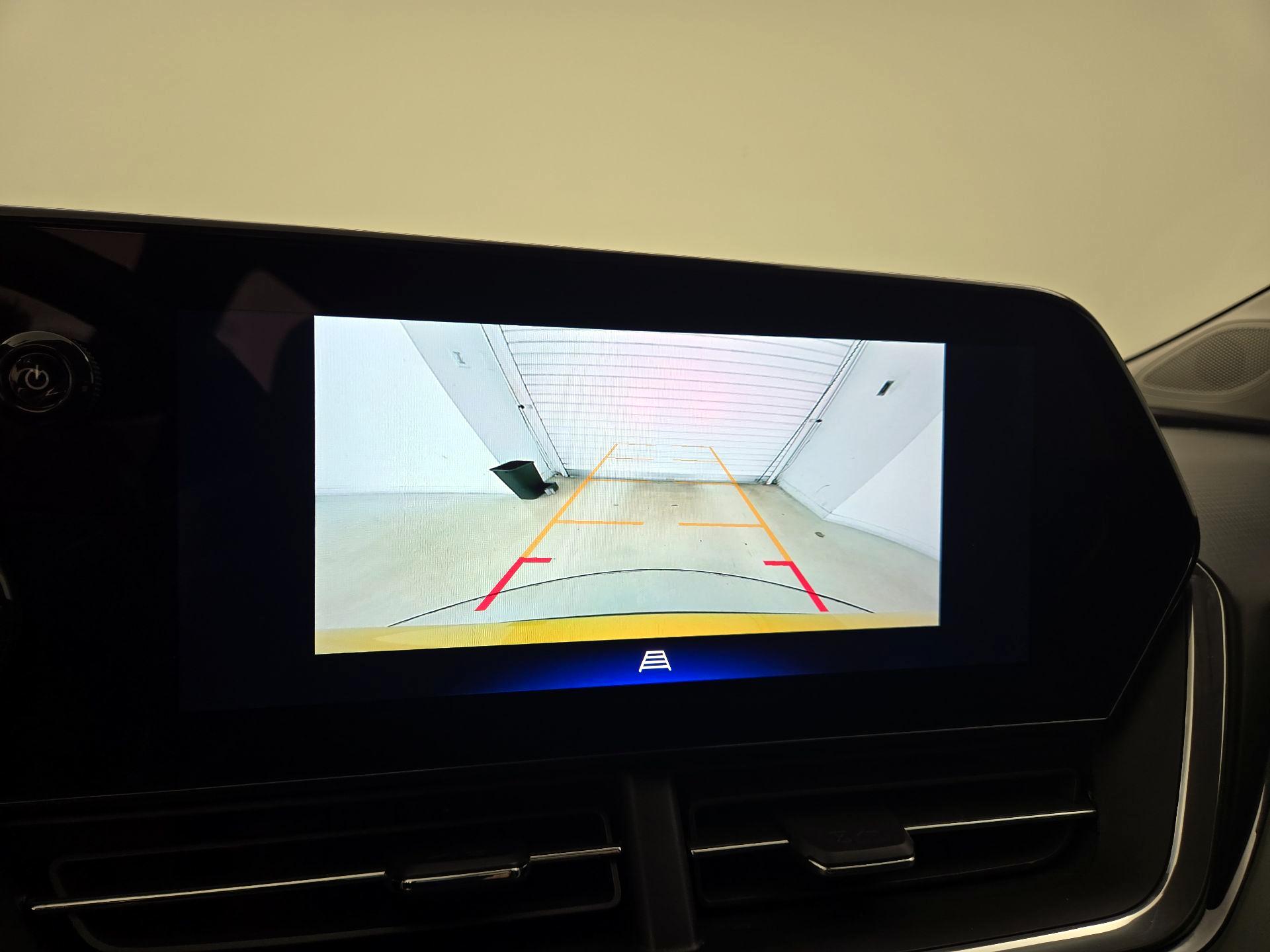 Thumbnail: 2024 Chevrolet Trax - 14