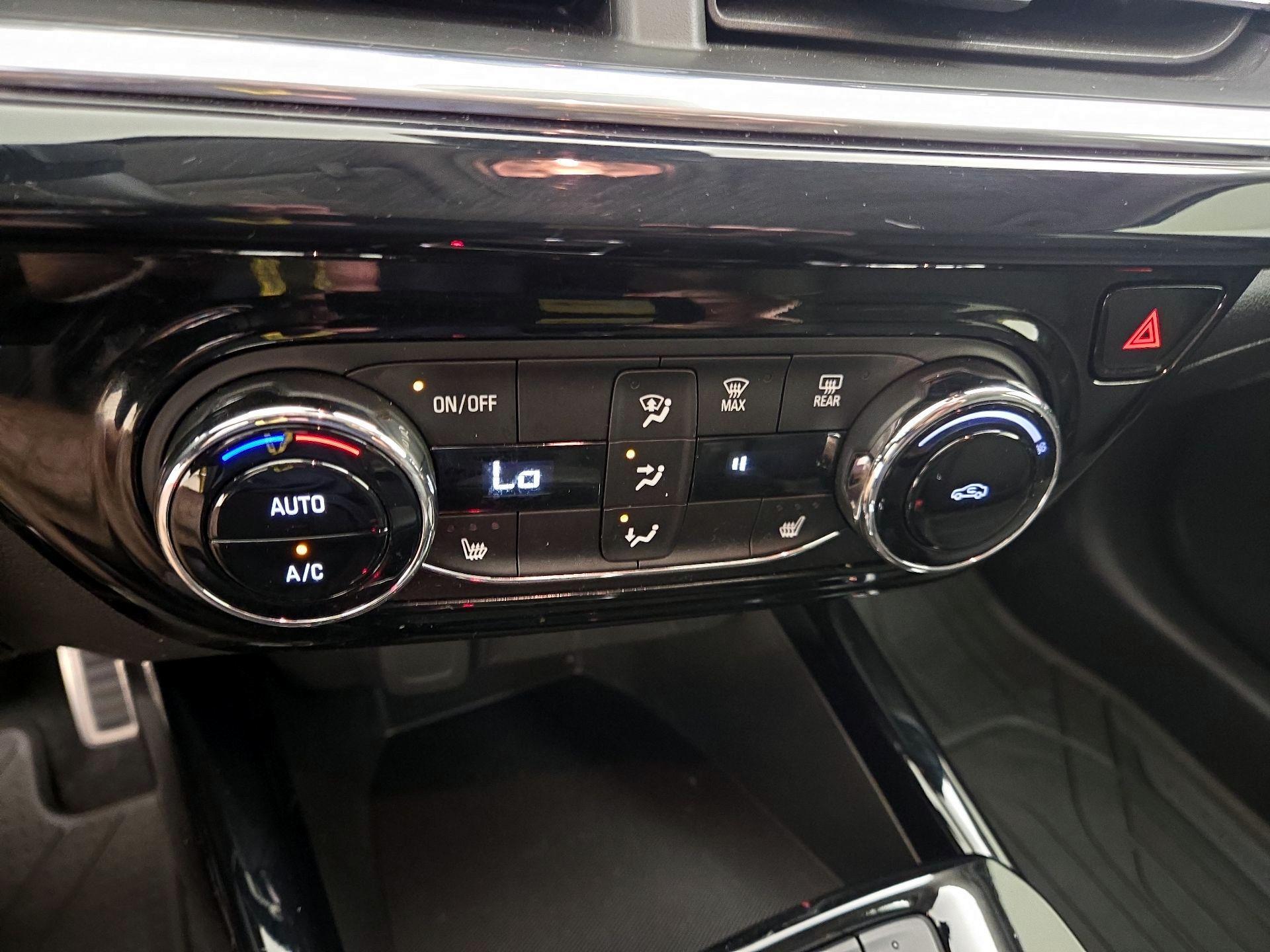 Thumbnail: 2024 Chevrolet Trax - 16