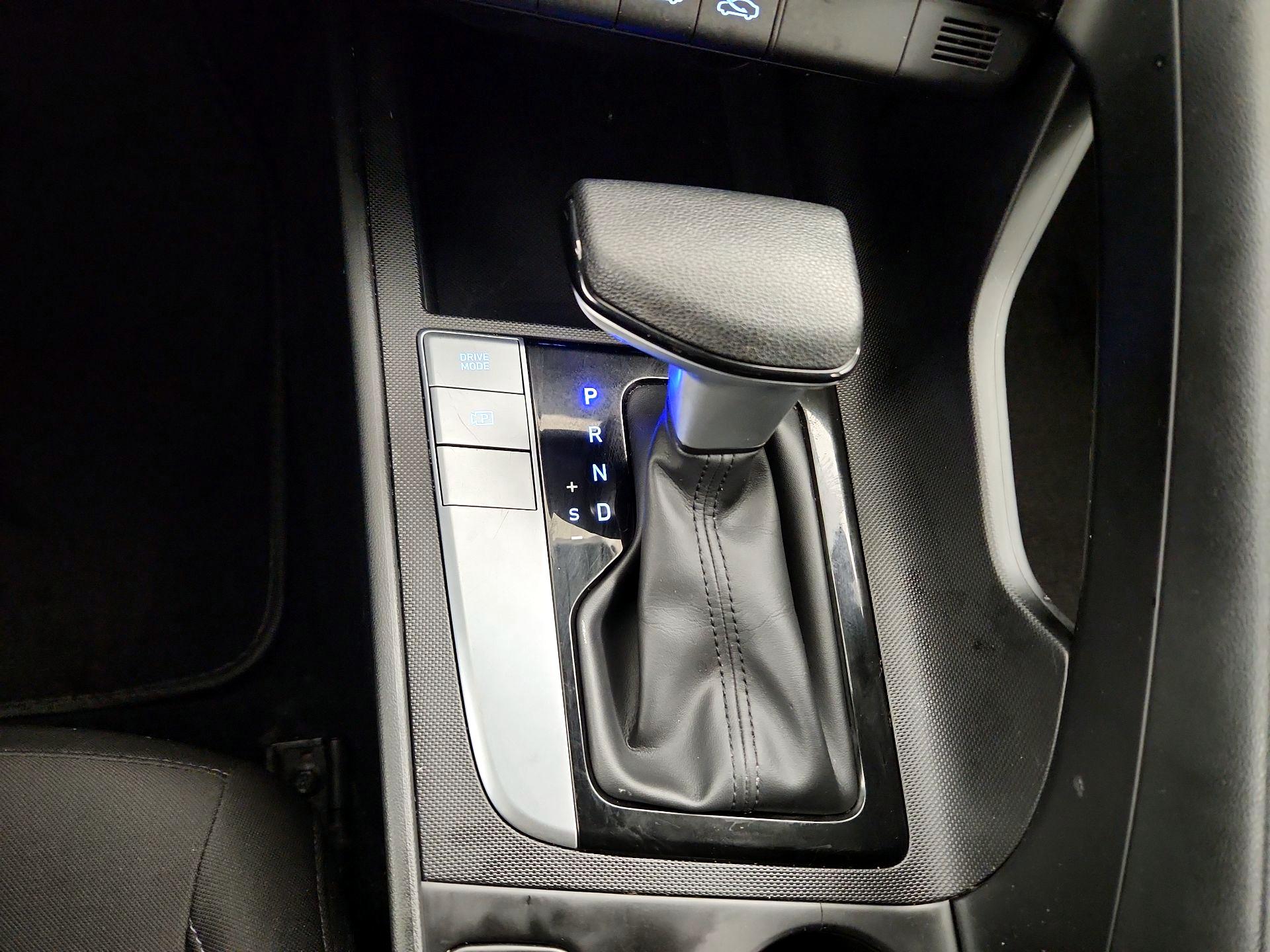 Thumbnail: 2024 Hyundai Elantra - 18