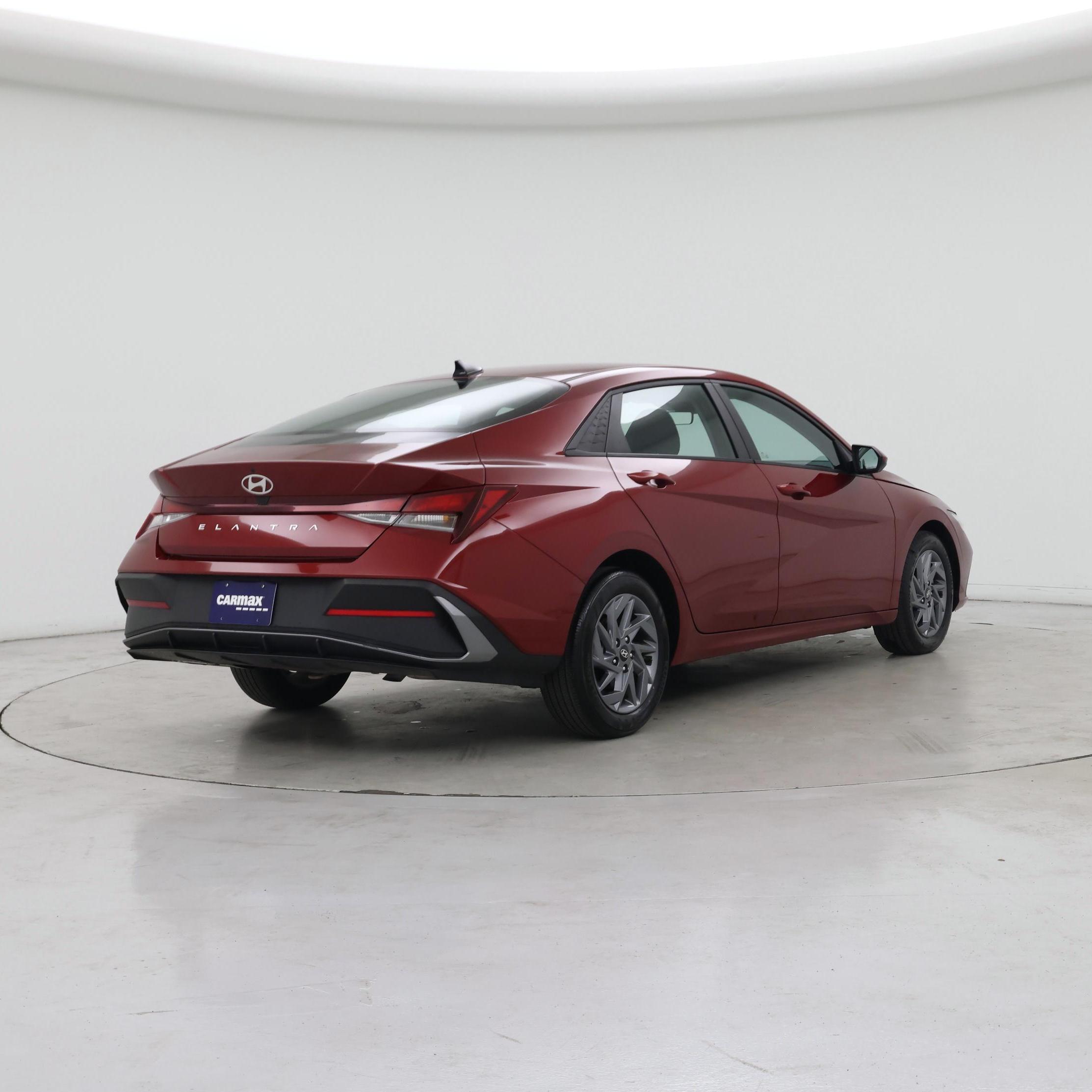 Thumbnail: 2024 Hyundai Elantra - 8