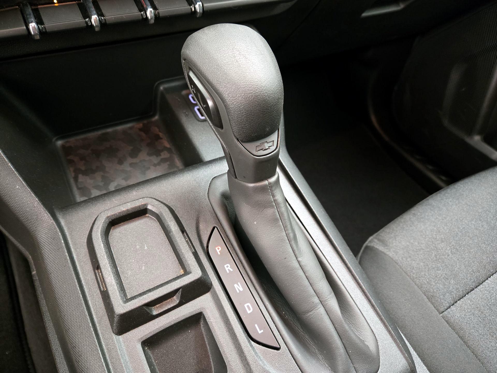 Thumbnail: 2023 Chevrolet Colorado - 16