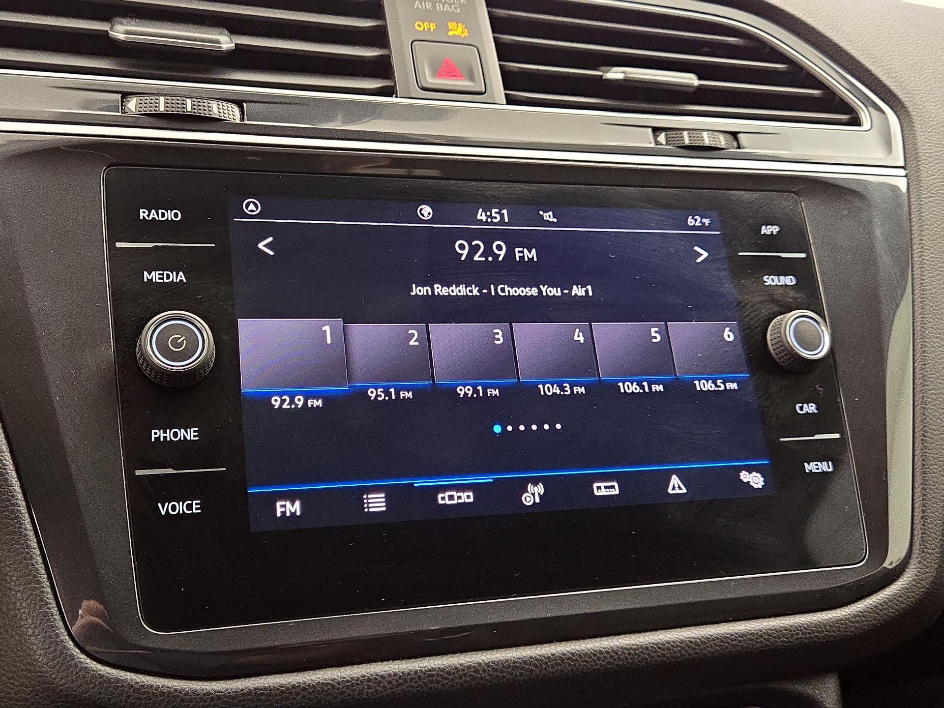 Thumbnail: 2024 Volkswagen Tiguan - 15