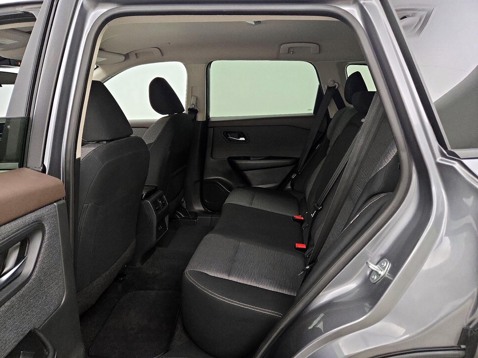 Thumbnail: 2023 Nissan Rogue - 19