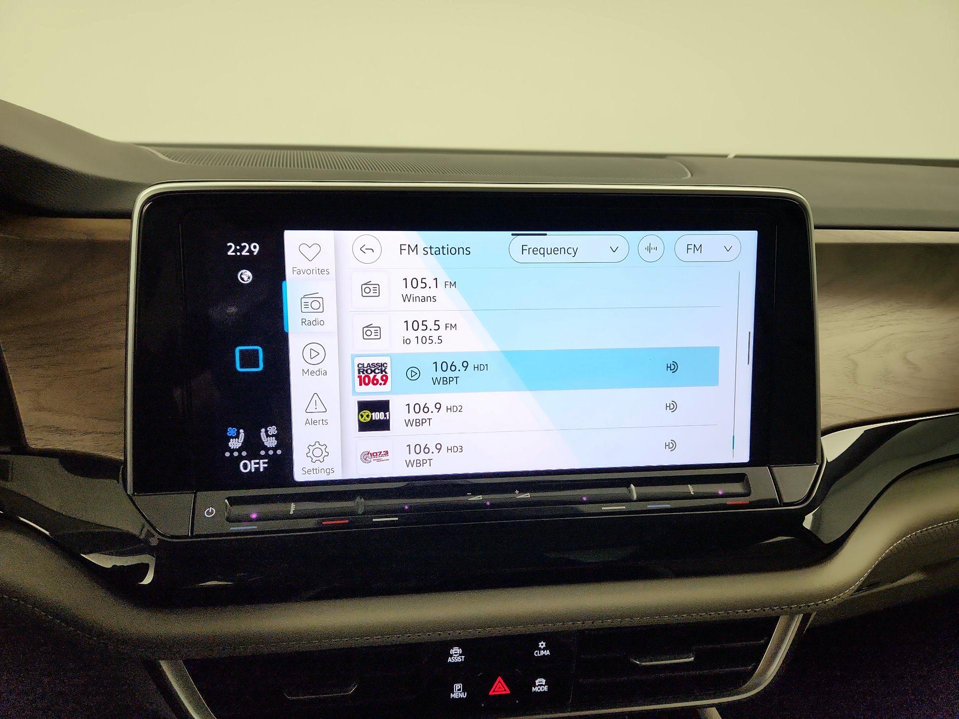 Thumbnail: 2025 Volkswagen Atlas - 13