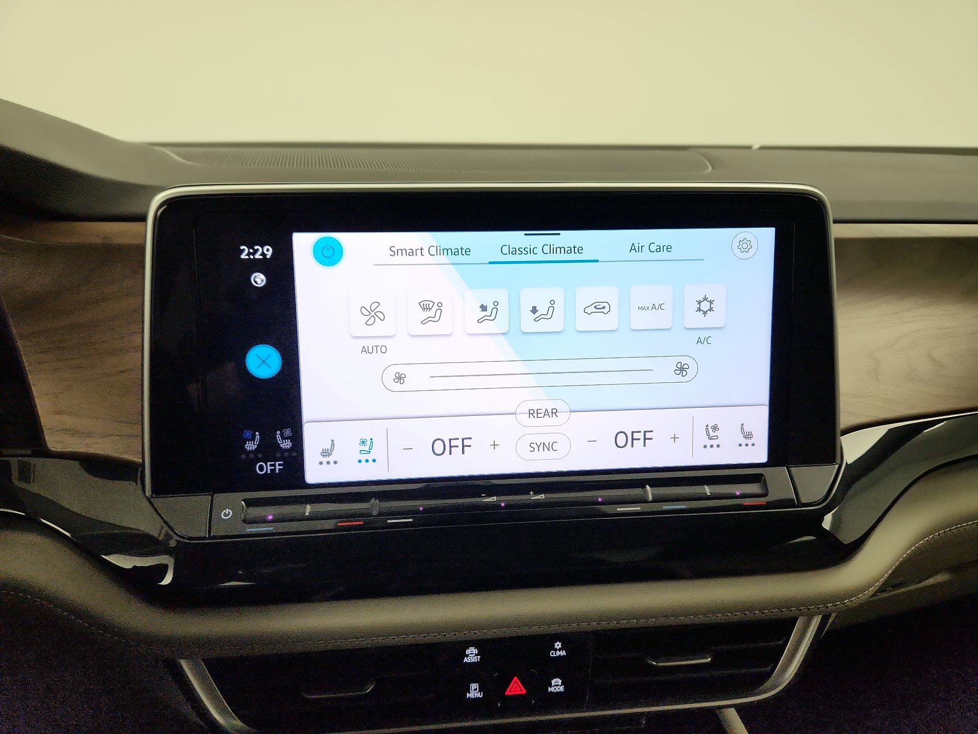 Thumbnail: 2025 Volkswagen Atlas - 14