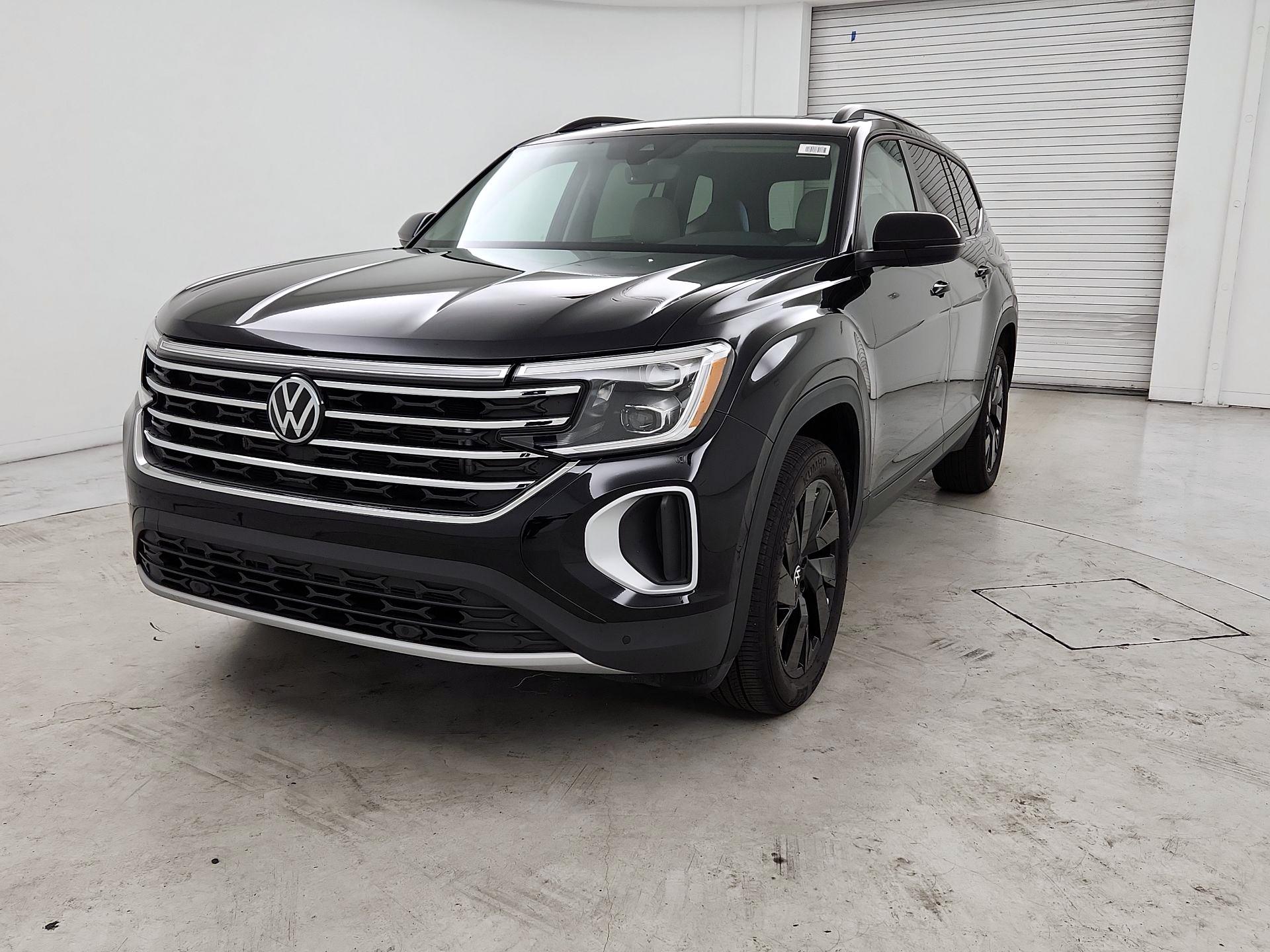 Thumbnail: 2025 Volkswagen Atlas - 3