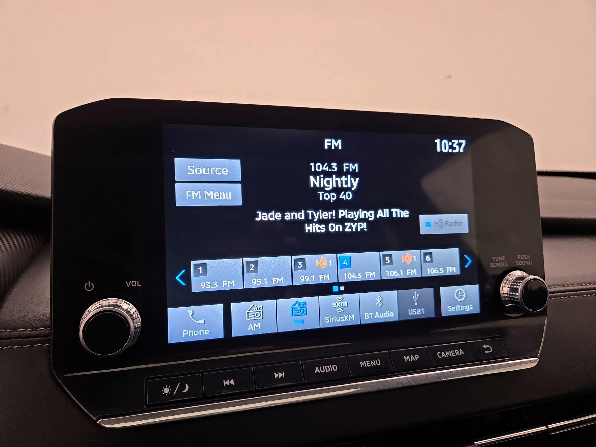 Thumbnail: 2024 Mitsubishi Outlander - 16