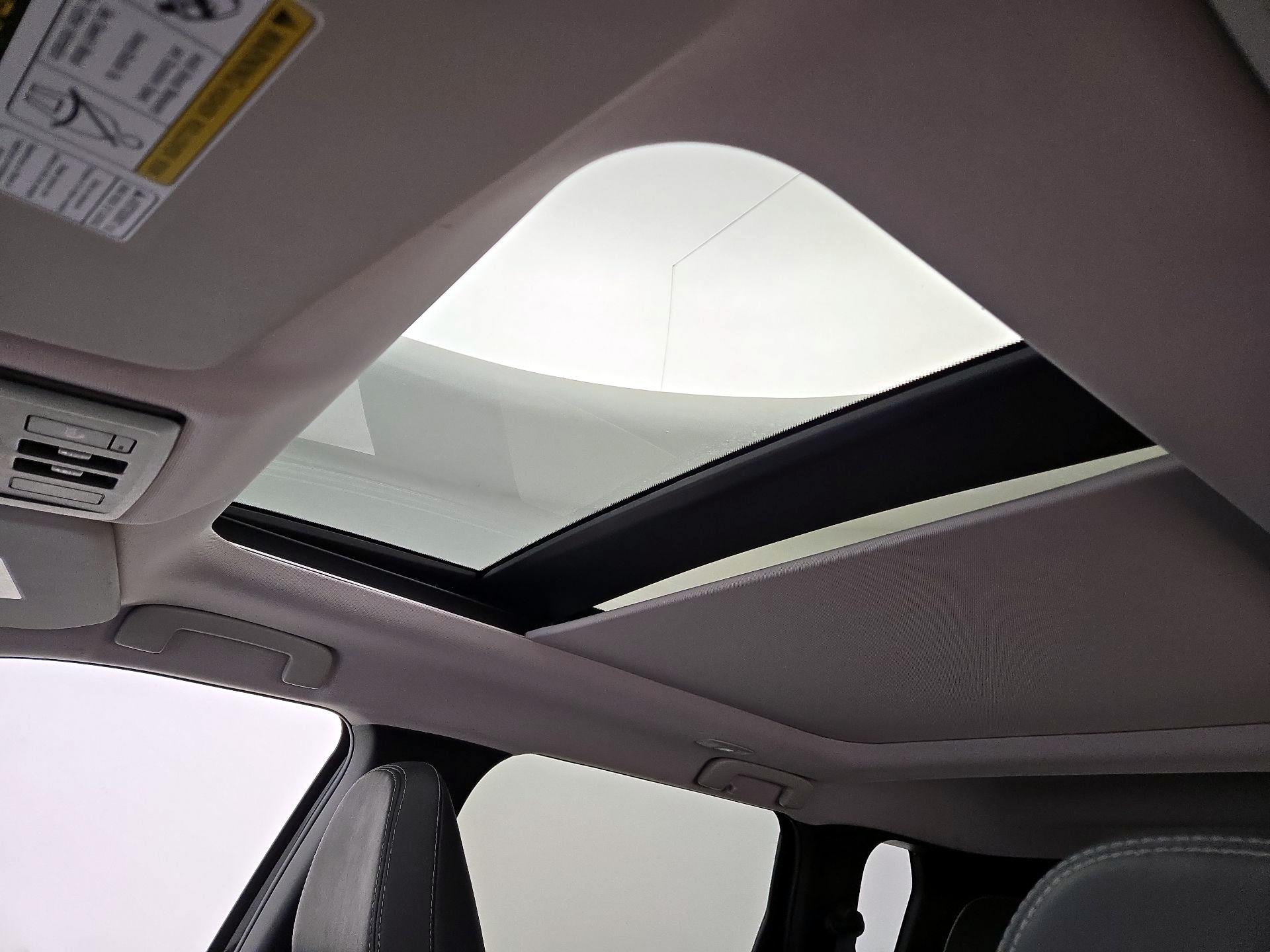 Thumbnail: 2024 Mitsubishi Outlander - 20