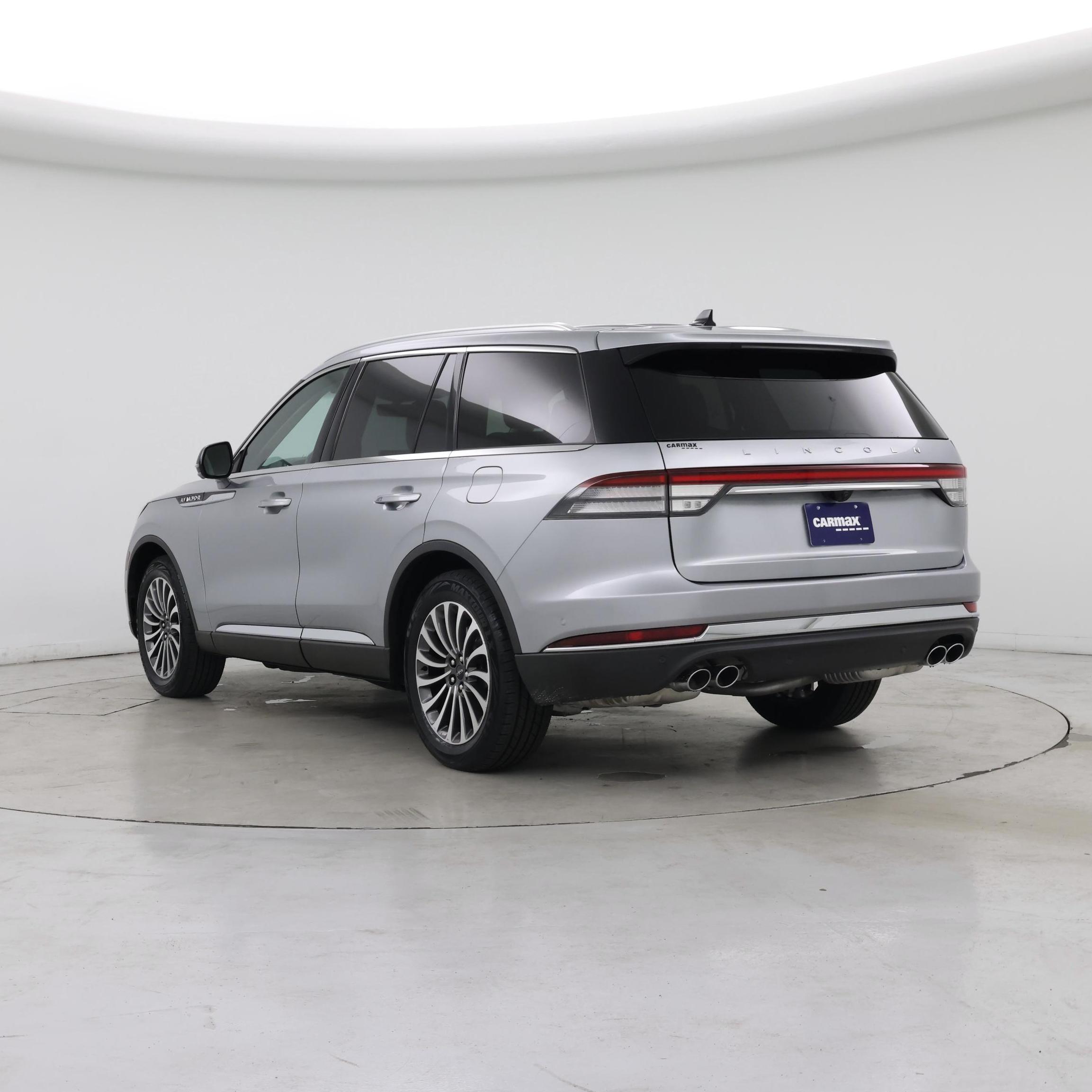 Thumbnail: 2022 Lincoln Aviator - 2