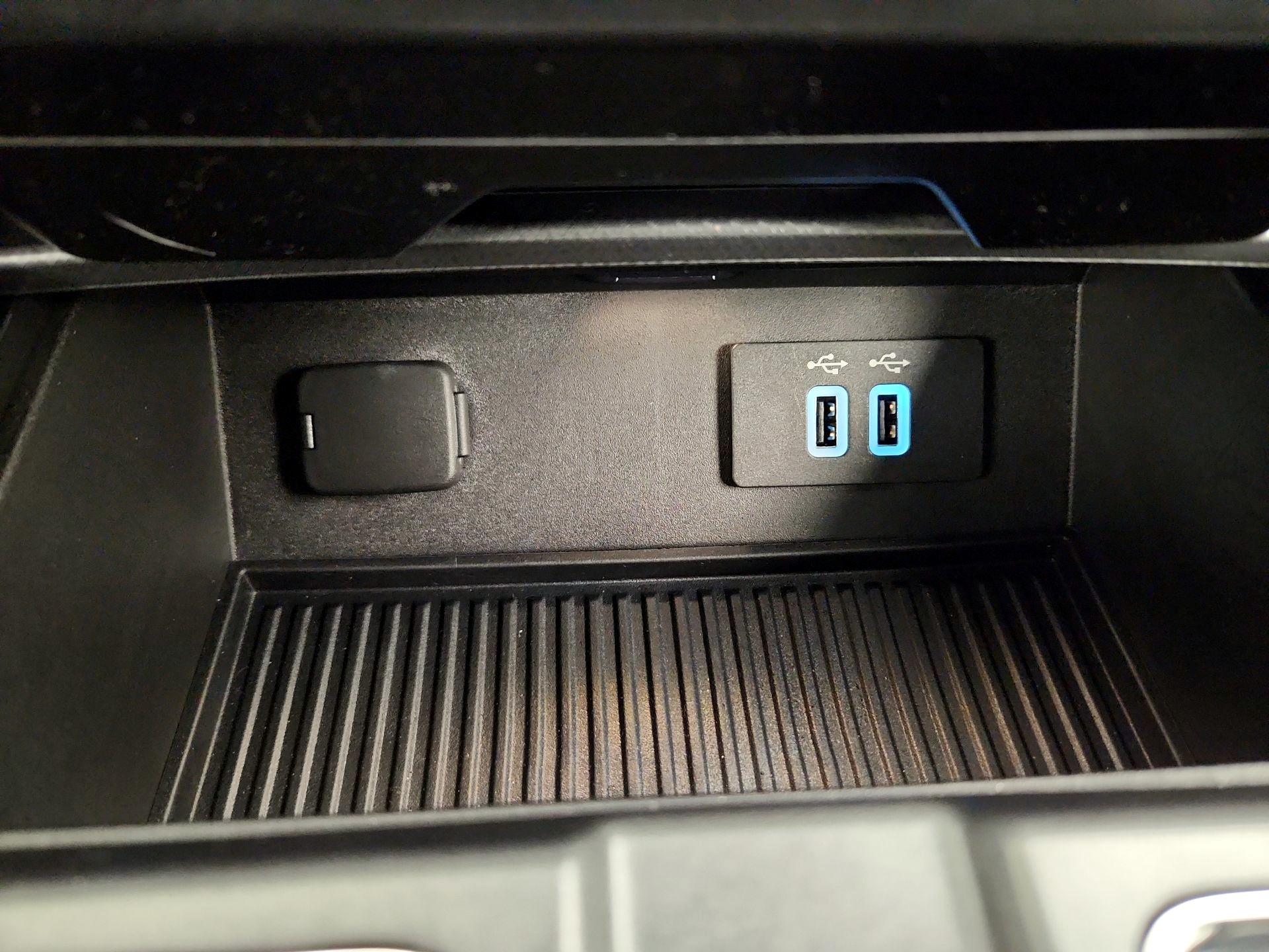 Thumbnail: 2016 Ford F-150 - 16