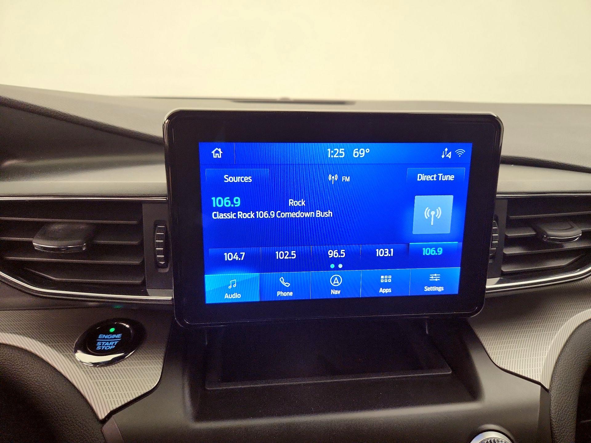 Thumbnail: 2020 Ford Explorer - 16