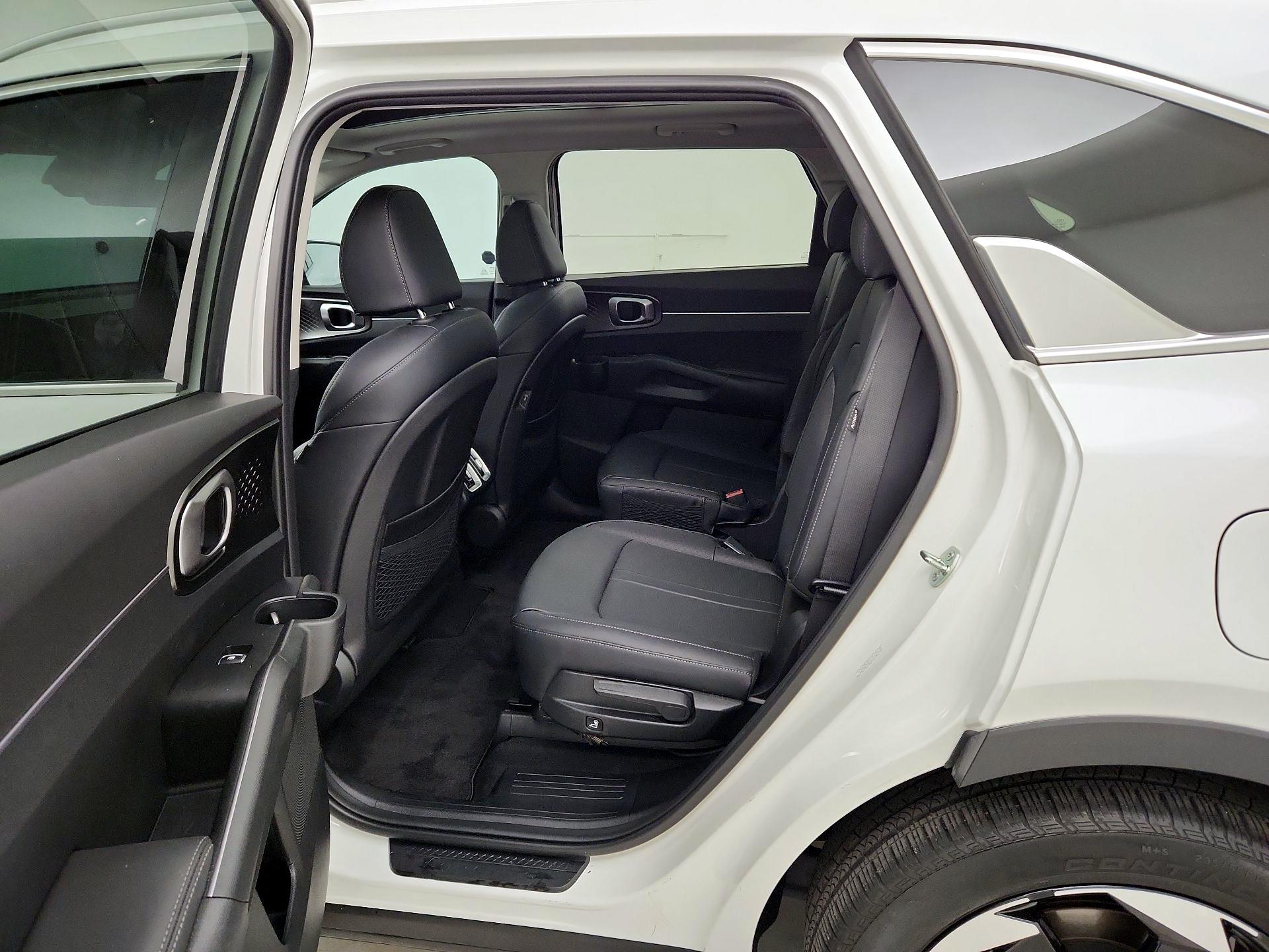 Thumbnail: 2025 Kia Sorento - 19