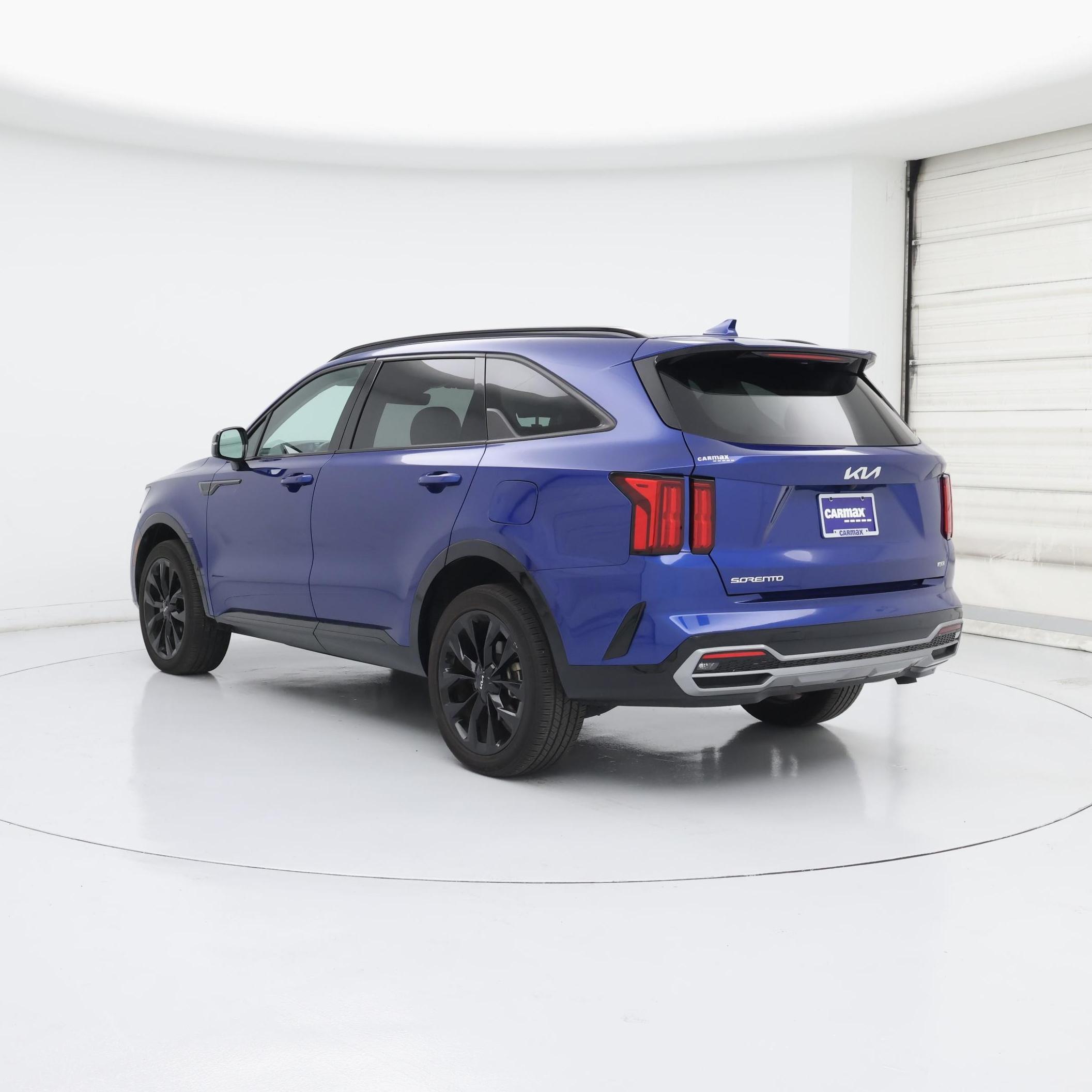 Thumbnail: 2023 Kia Sorento - 2