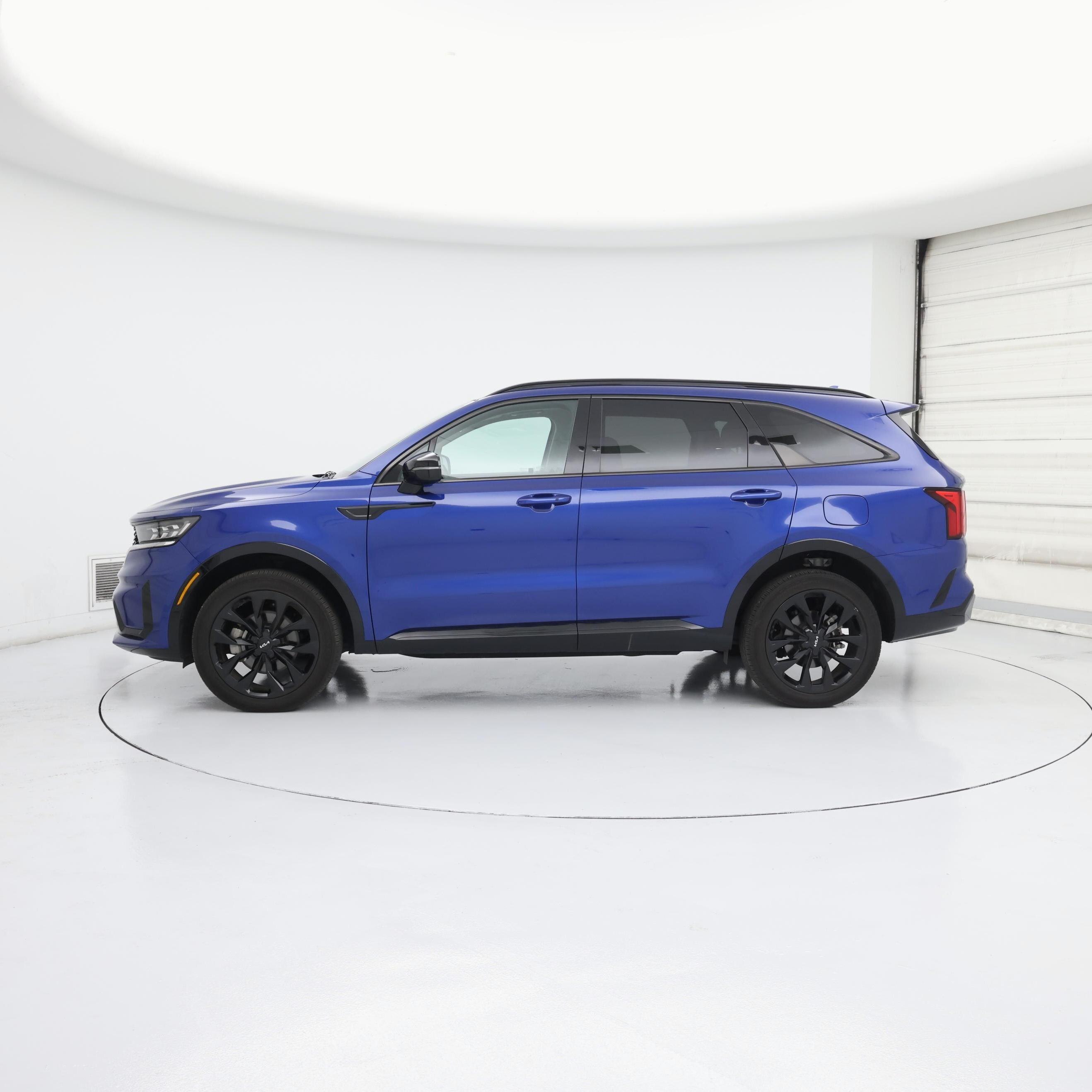 Thumbnail: 2023 Kia Sorento - 3